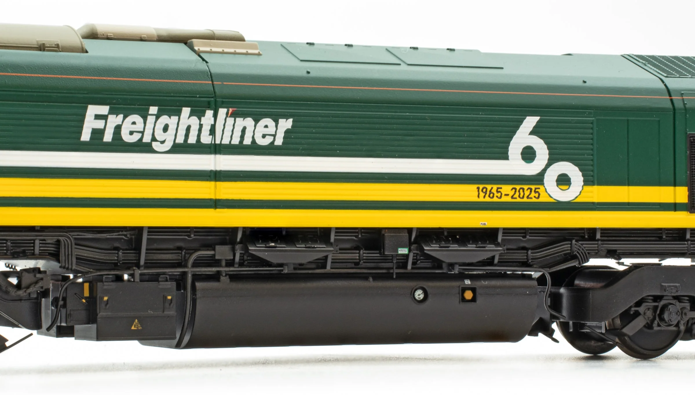ACC3465 Class 66 Freightliner (60th Anniversary) No.66601 Diesel Locomotive - Image 3