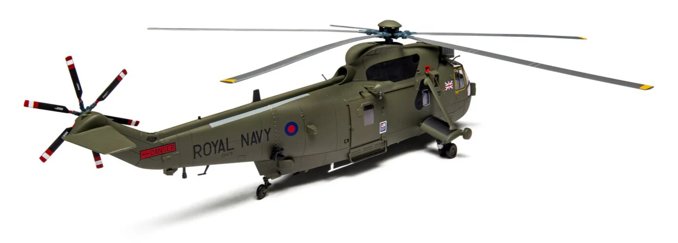 A04056A Westland Sea King HC.4 Model Kit - Image 5