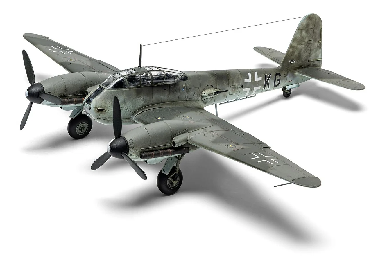A04069 Messerschmitt Me410A-1 Model Kit - Image 2