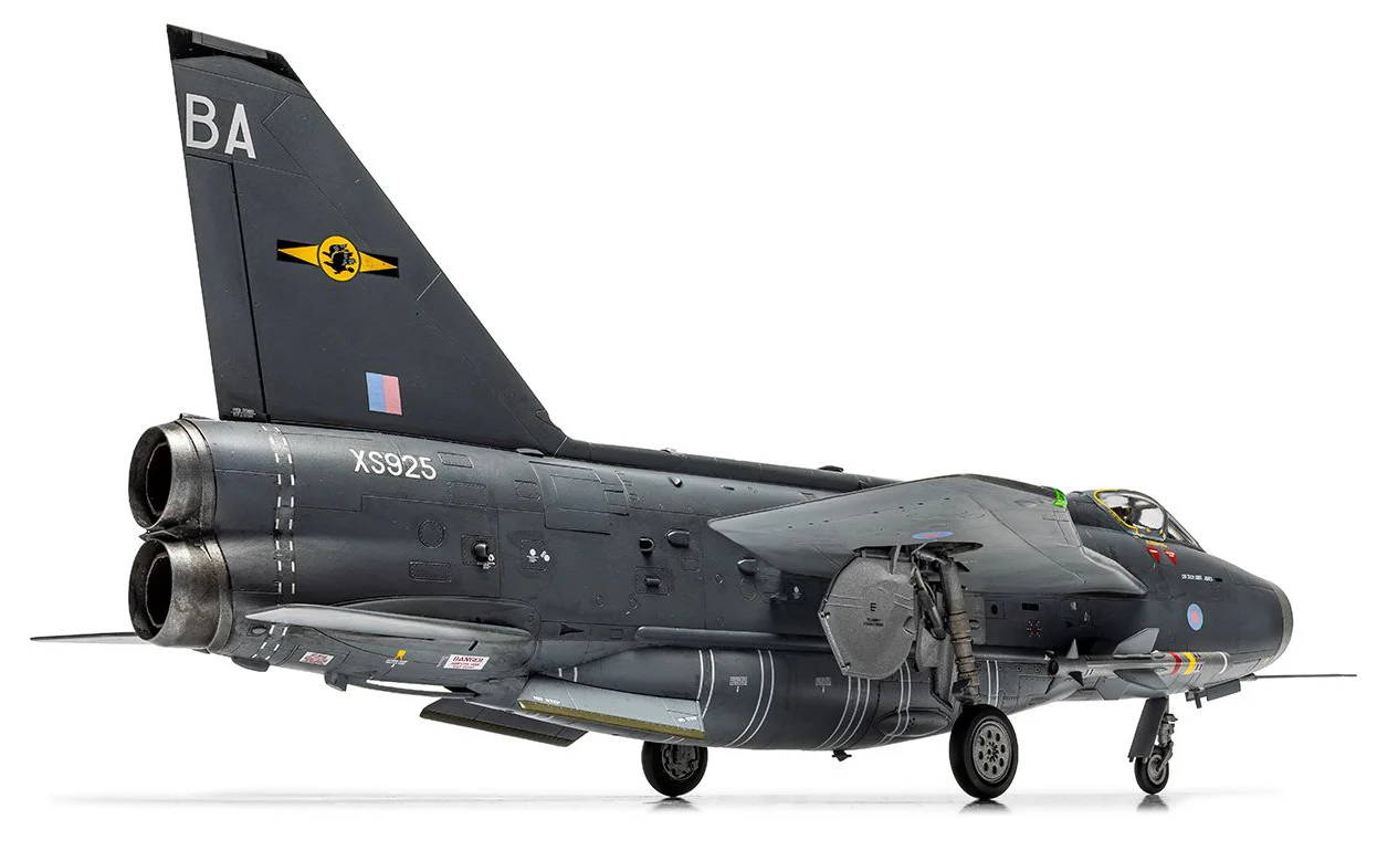English Electric Lightning F.6 Model Kit - Image 5
