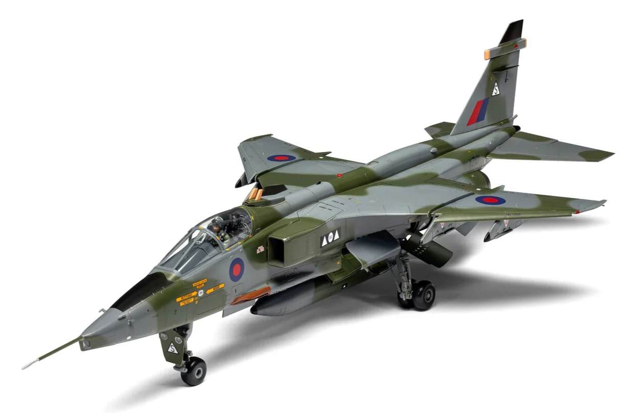 A11010 SEPECAT Jaguar GR.1/GR.1A Model Kit - Image 2
