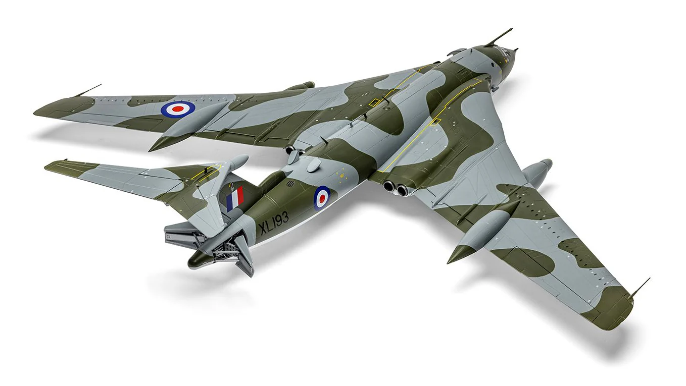 A12009 Handley Page Victor K.2/SR.2 Model Kit - Image 12