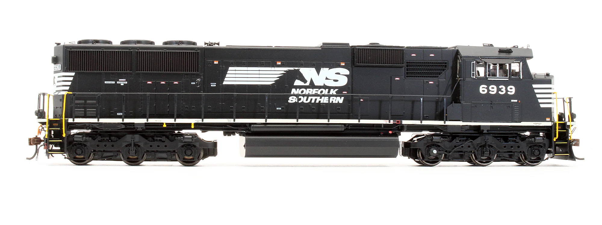 Pre-Owned Norfolk Southern SD60E Diesel Locomotive - Road #6369 - DCC Sound - Image 3