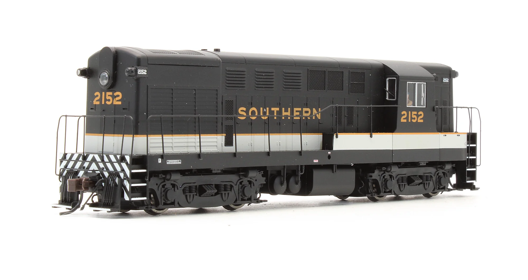 Pre-Owned H16-44 Diesel Locomotive Southern- Road #2152 - DCC Sound