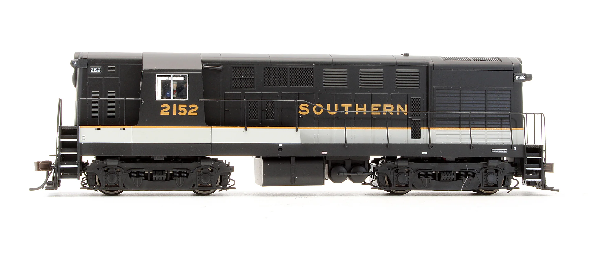 Pre-Owned H16-44 Diesel Locomotive Southern- Road #2152 - DCC Sound - Image 3
