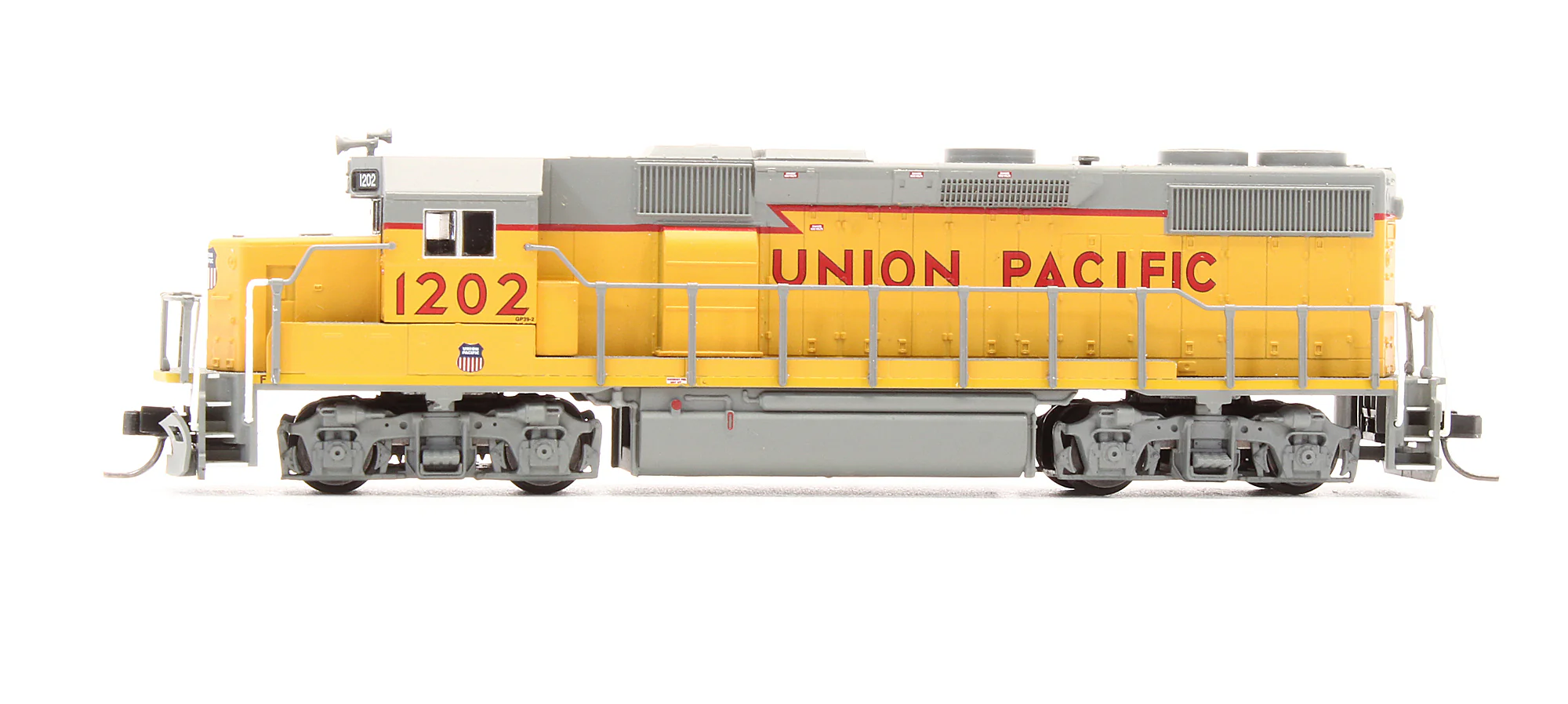 Pre-Owned 40 004 793 GP39-2 Ph.II Diesel Locomotive Union Pacific - Road #1202 - Image 4