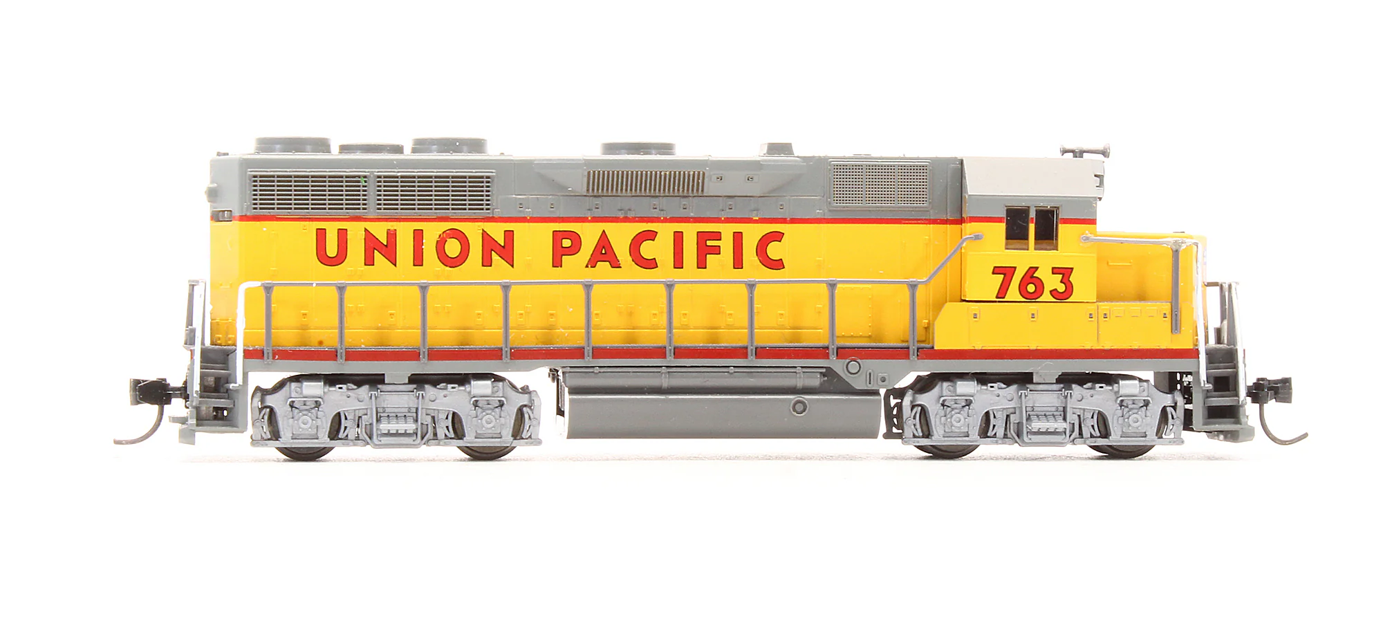 Pre-Owned 4622 GP35 Diesel Locomotive Union Pacific - Road #763 - Image 3