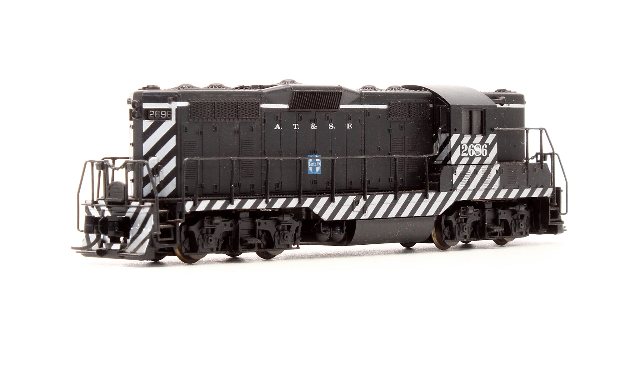 Pre-Owned 48031 GP7 Diesel Locomotive Santa Fe - Road #2686 - Renumbered - Image 2