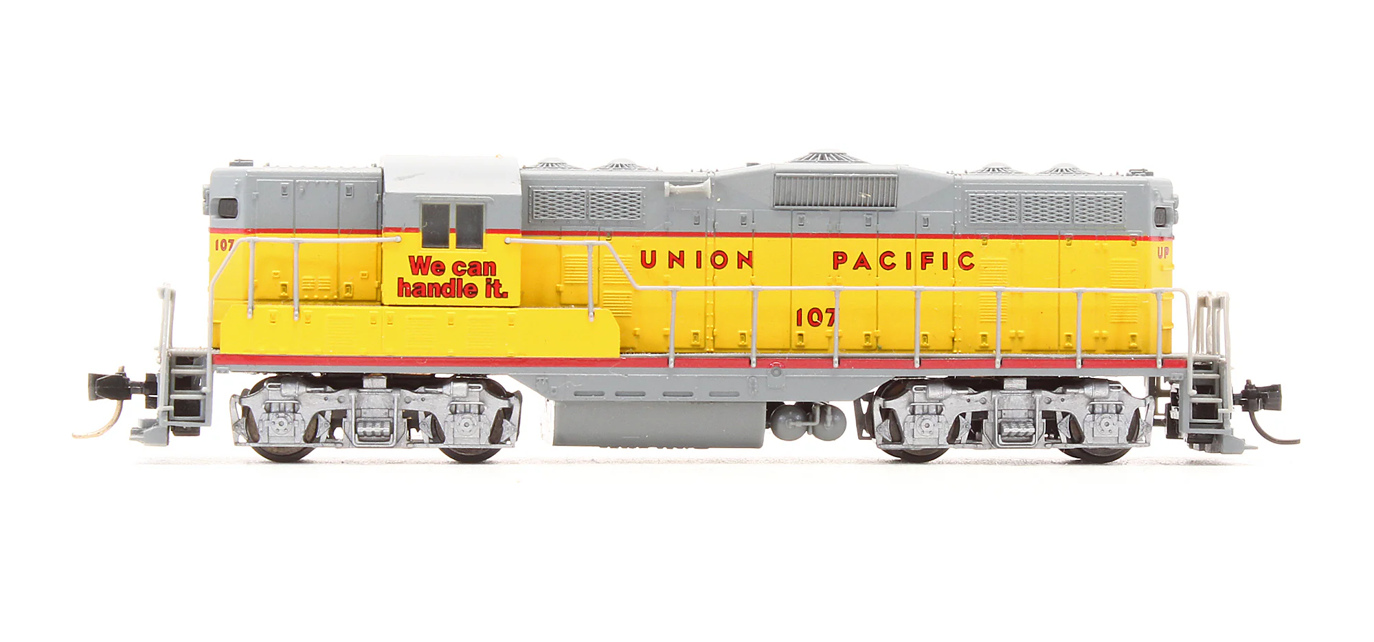 Pre-Owned 48230 GP7 Ph.2 Diesel Locomotive Union Pacific - Road #107 - Image 4