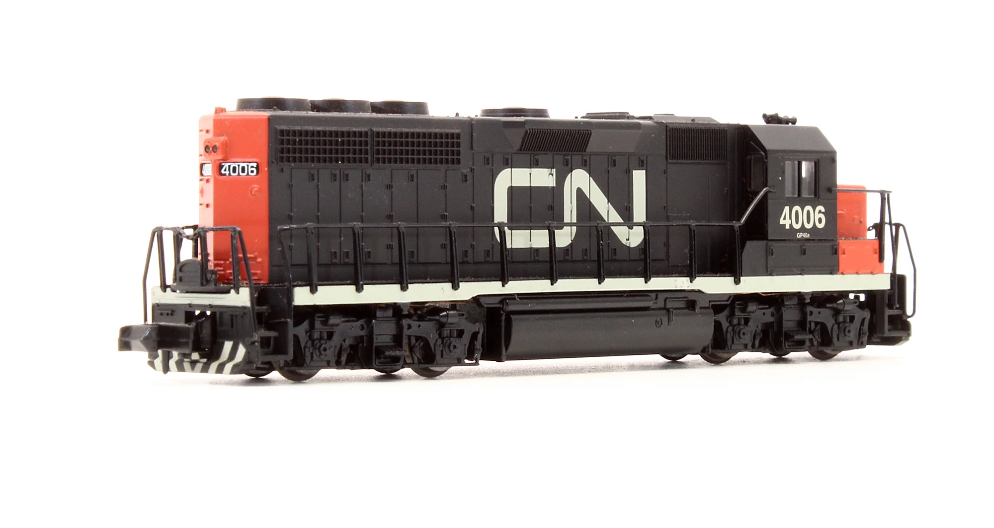 Pre-Owned 48511 GP40 Diesel Locomotive Canadian National - Road #4006 - Image 2