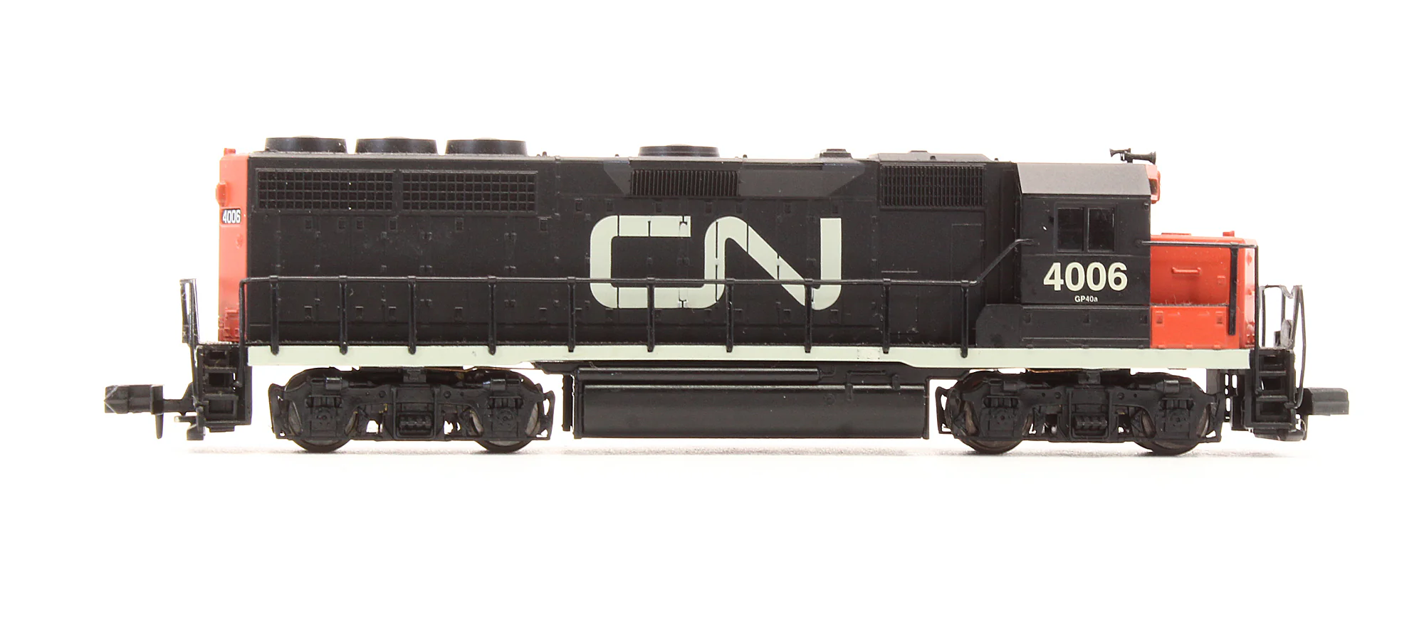 Pre-Owned 48511 GP40 Diesel Locomotive Canadian National - Road #4006 - Image 3