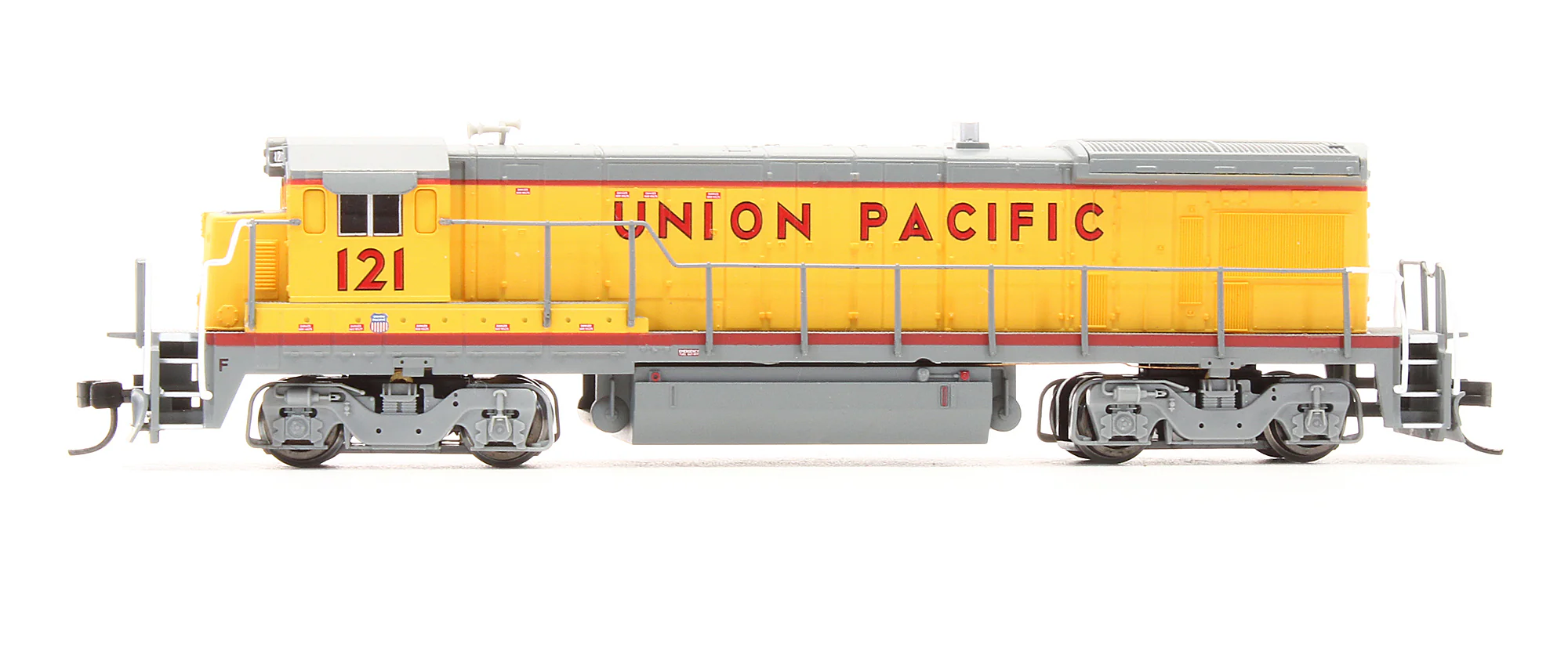 Pre-Owned 49727 B23-7 Union Pacific Diesel Locomotive - Road #121 - Image 4