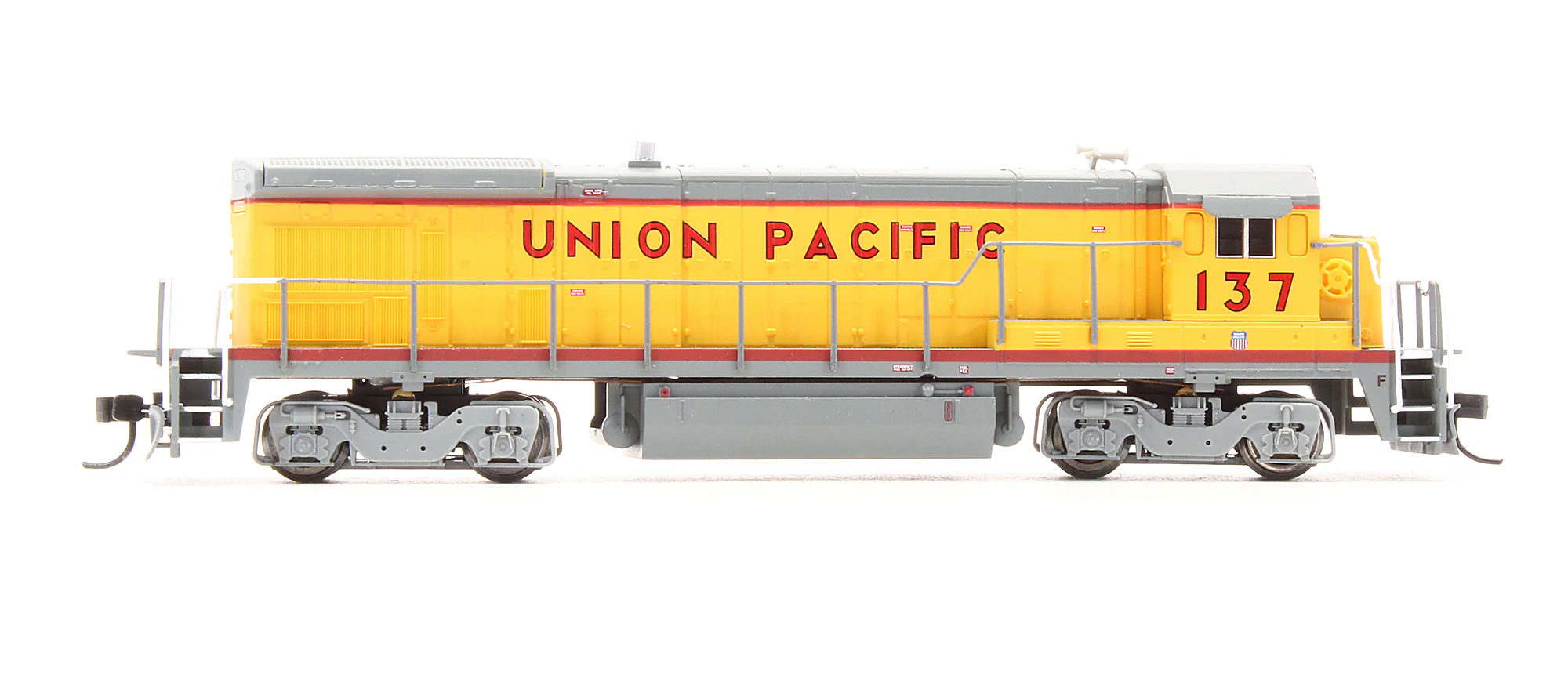 Pre-Owned 49728 B23-7 Diesel Locomotive Union Pacific - Road #137 - Image 3
