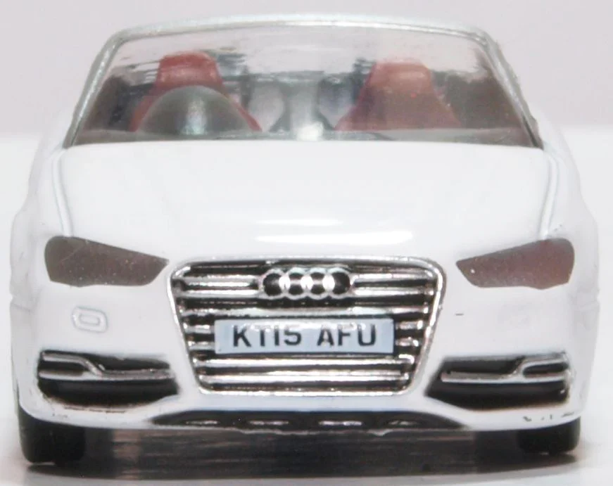 76S3001 Audi S3 Cabriolet Glacier White - Image 3