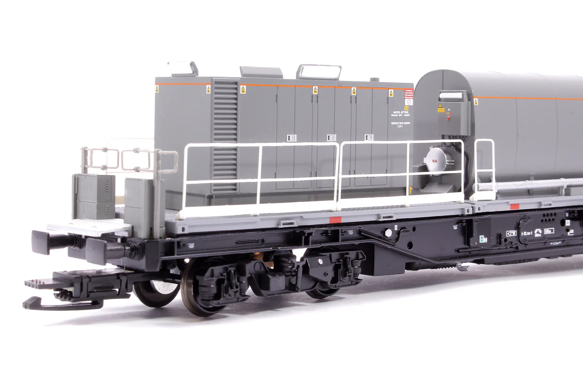 Windhoff MPV 2-Car Set Network Rail Yellow Nos. DR98923 and DR98973 - Image 7