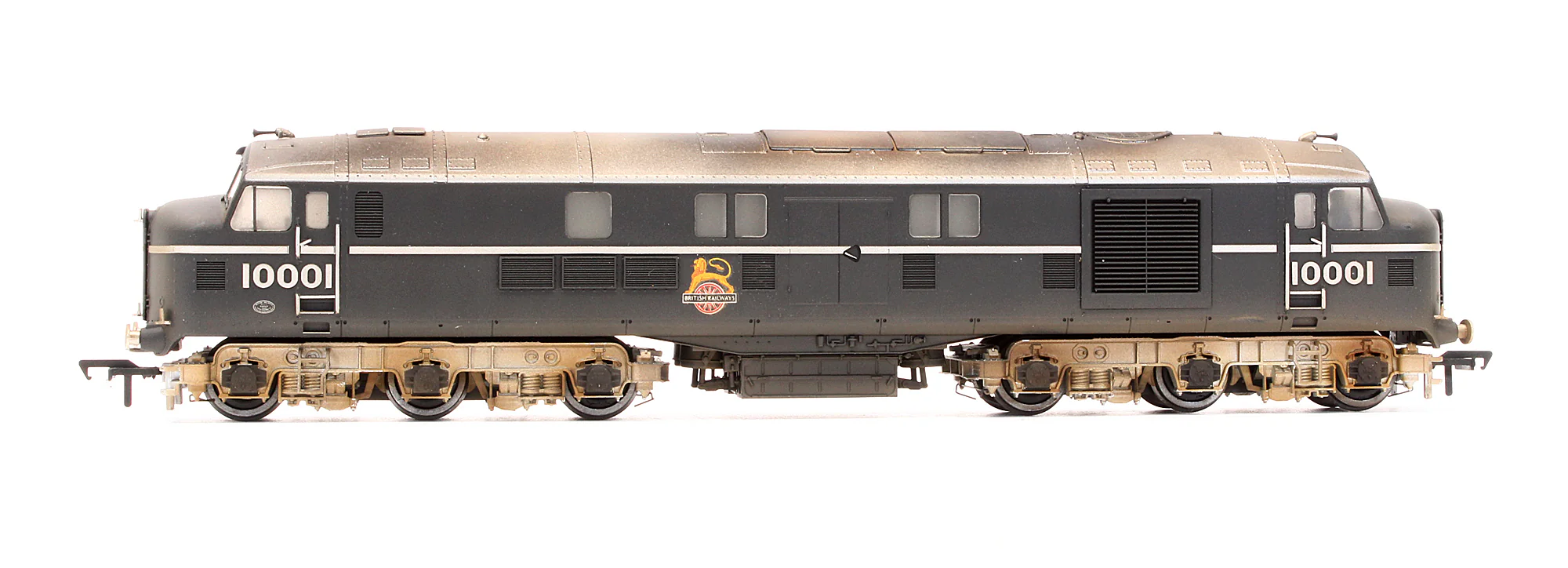 31-999X Pre-Owned LMS 10001 BR Black & Chrome Early Emblem Diesel Locomotive - Custom Weathered (Exclusive Edition) - Image 3