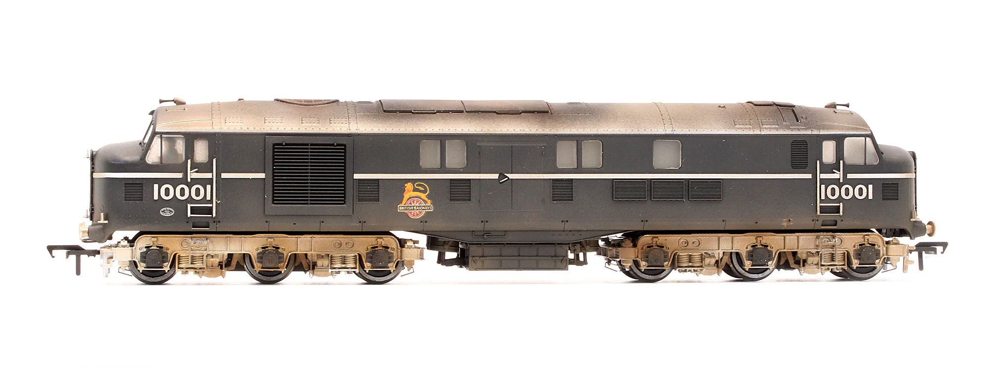 31-999X Pre-Owned LMS 10001 BR Black & Chrome Early Emblem Diesel Locomotive - Custom Weathered (Exclusive Edition) - Image 4