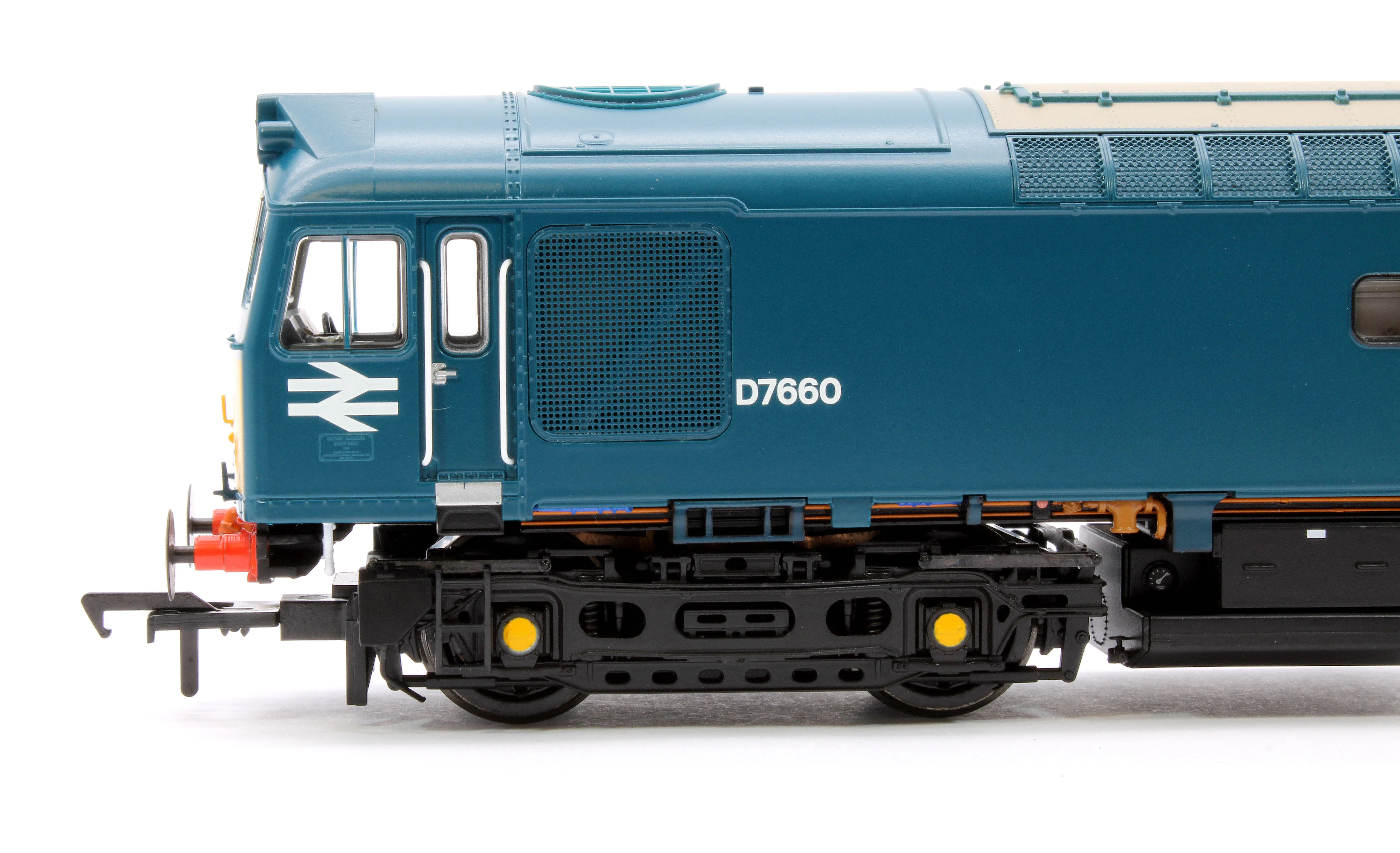 32-333 Class 25/3 D7660 BR Blue (Small Yellow Panels) Diesel Locomotive - Image 7