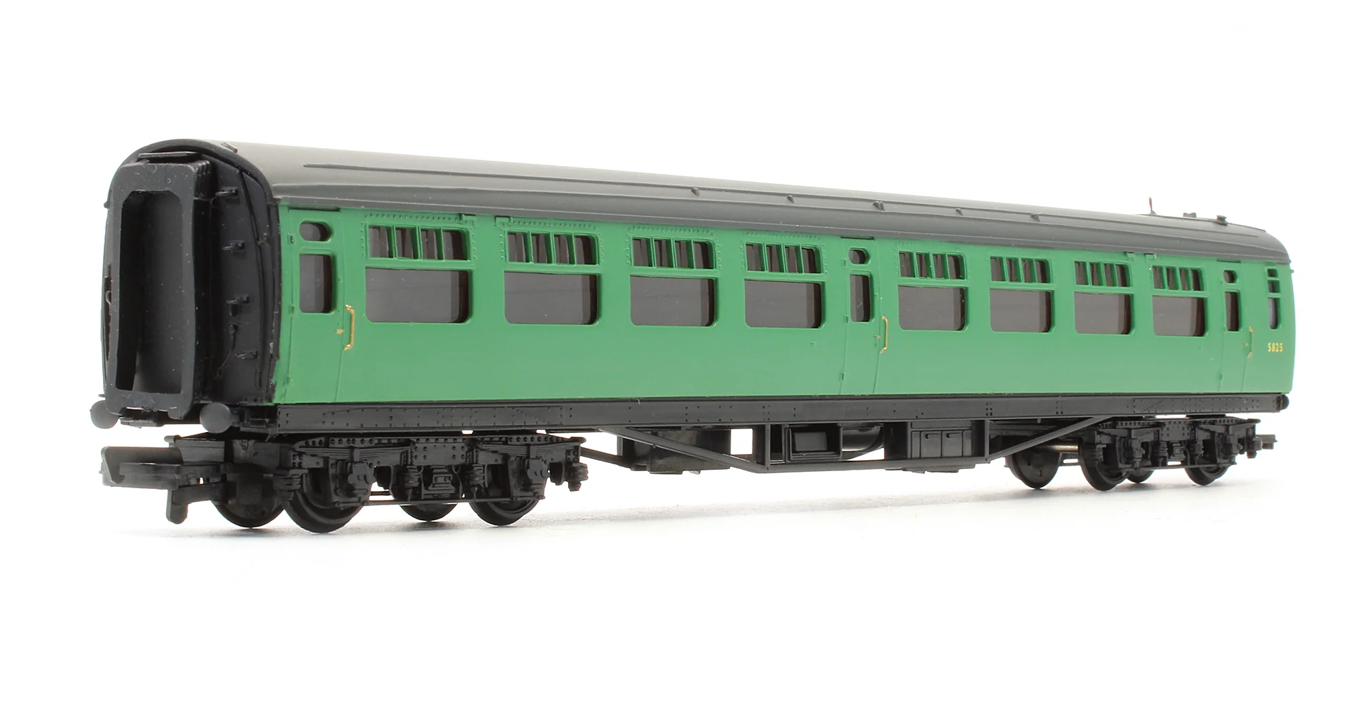 Pre-Owned BR Malachite Green 63ft Bulleid Corridor 2nd Coach 'S82S' - Image 2