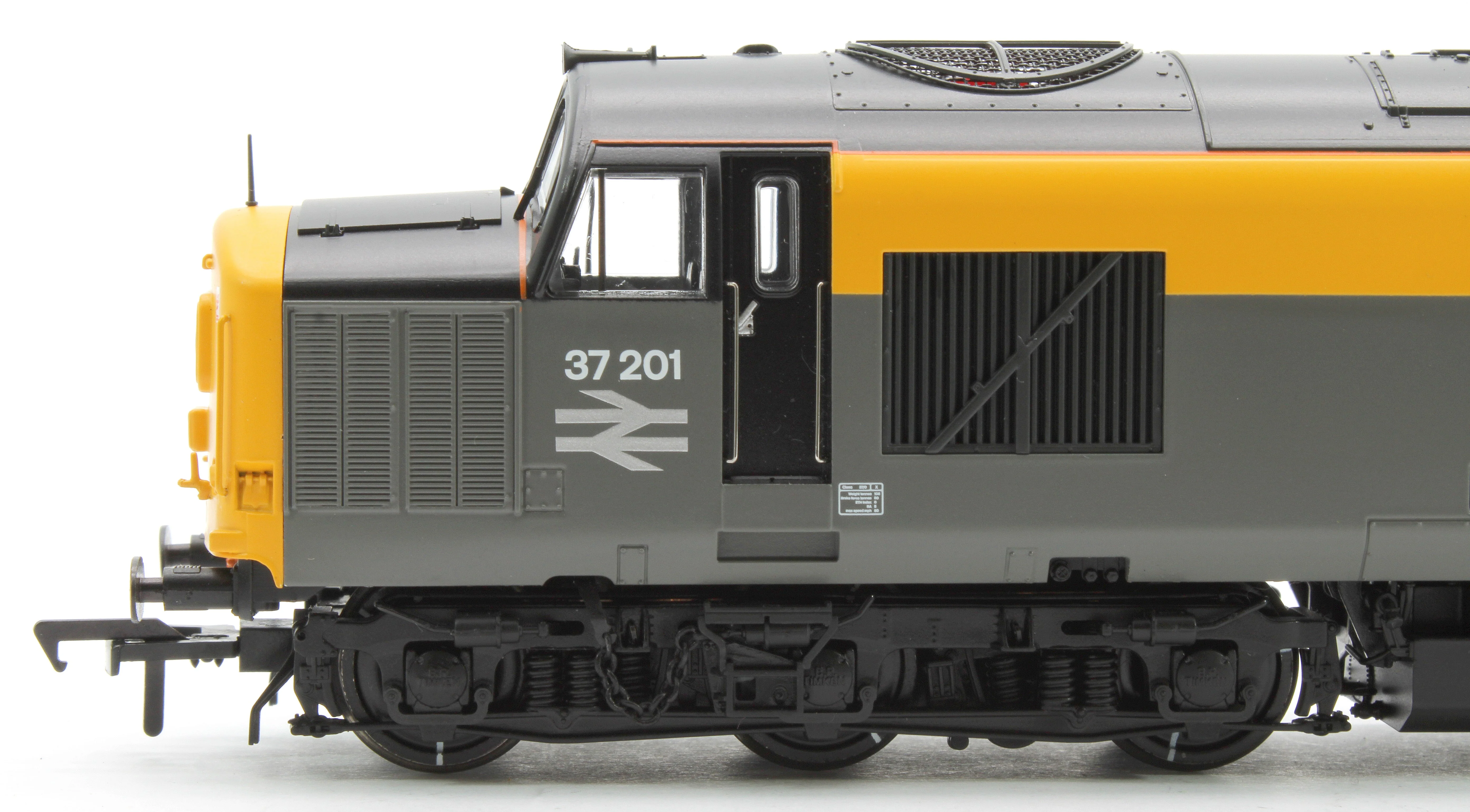 Pre-Owned Class 37/0 Centre Headcode 37201 'St. Margaret' BR Eng. Grey & Yellow Diesel Locomotive - Deluxe DCC Sound - Image 5