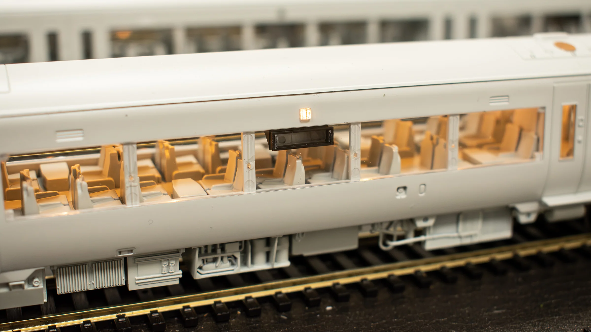 35-601SF Class 170/1 2-Car DMU 170114 Midland Mainline - DCC Sound - Image 26