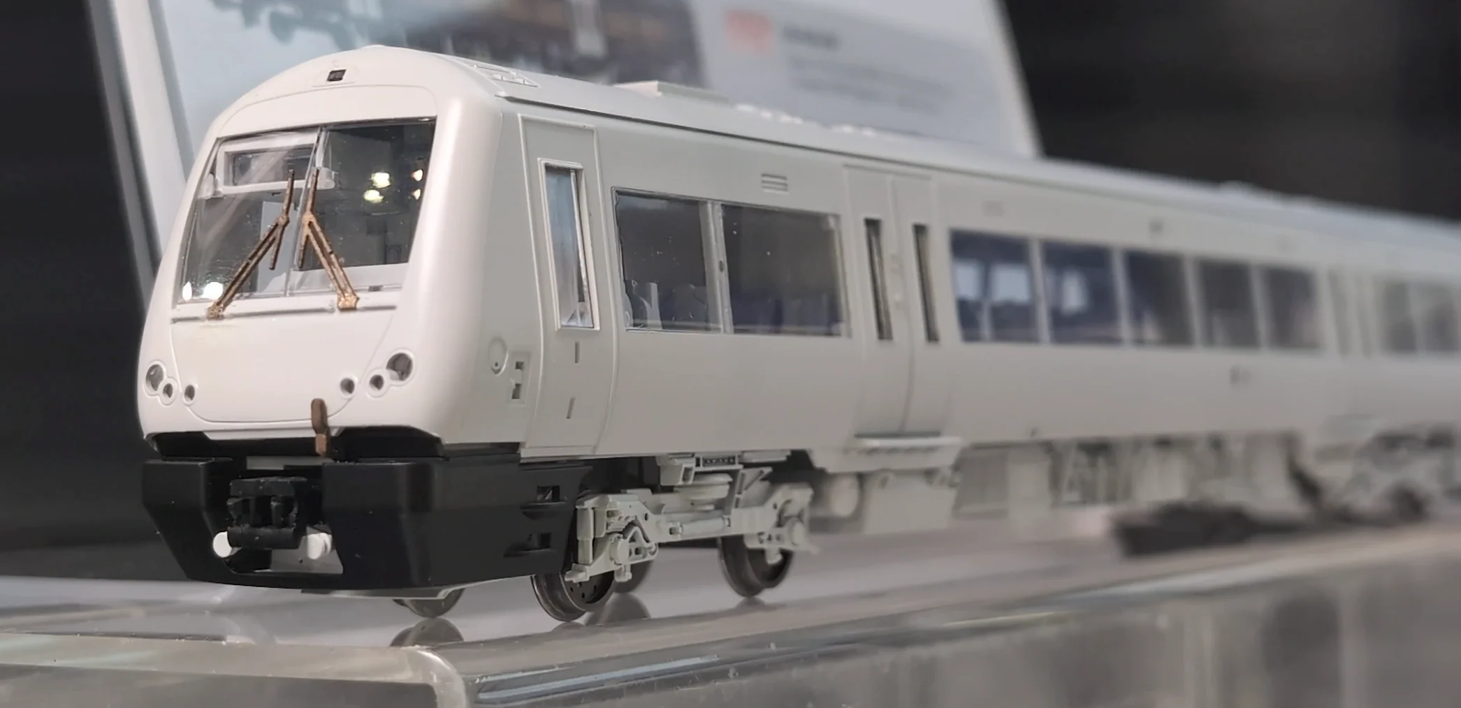 35-602 Class 170/1 2-Car DMU 170111 Cross Country - Image 3