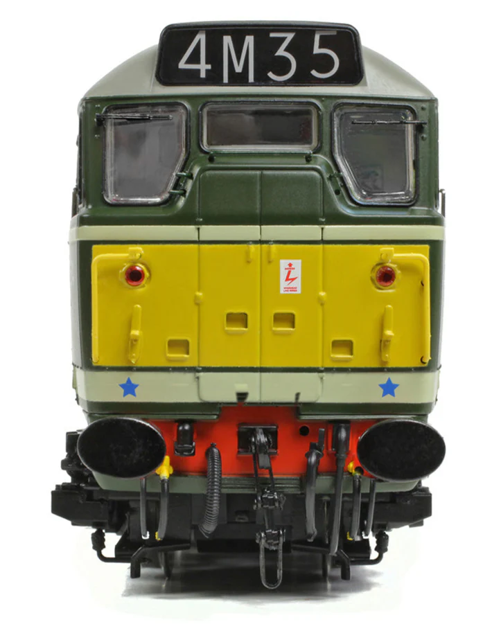 Class 30 D5574 BR Green (Small Yellow Panels) Diesel Locomotive - Image 5