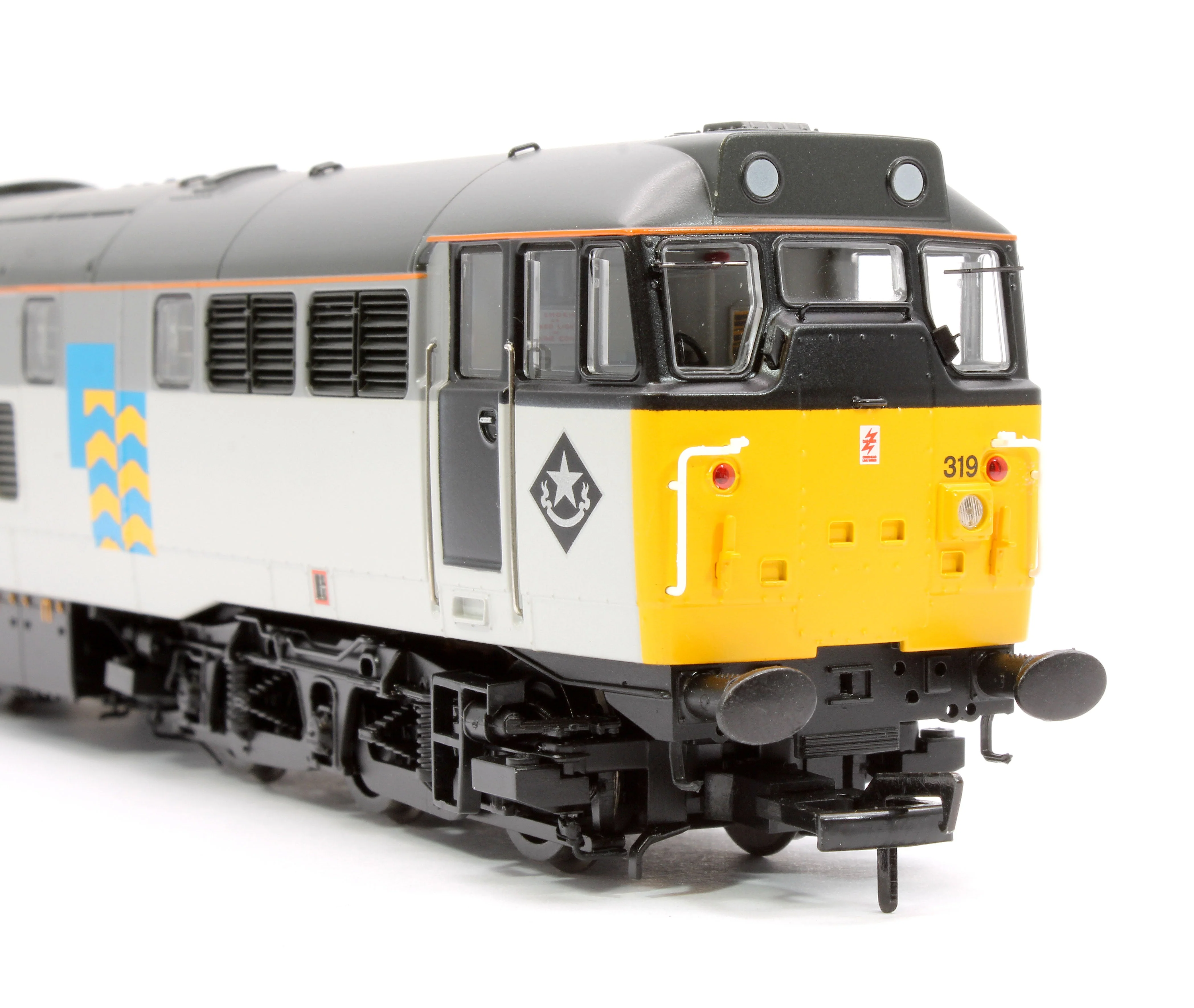 Pre-Owned 35-823SF Class 31/1 Refurbished 31319 BR Railfreight Petroleum Sector Diesel Locomotive - DCC Sound - Image 10