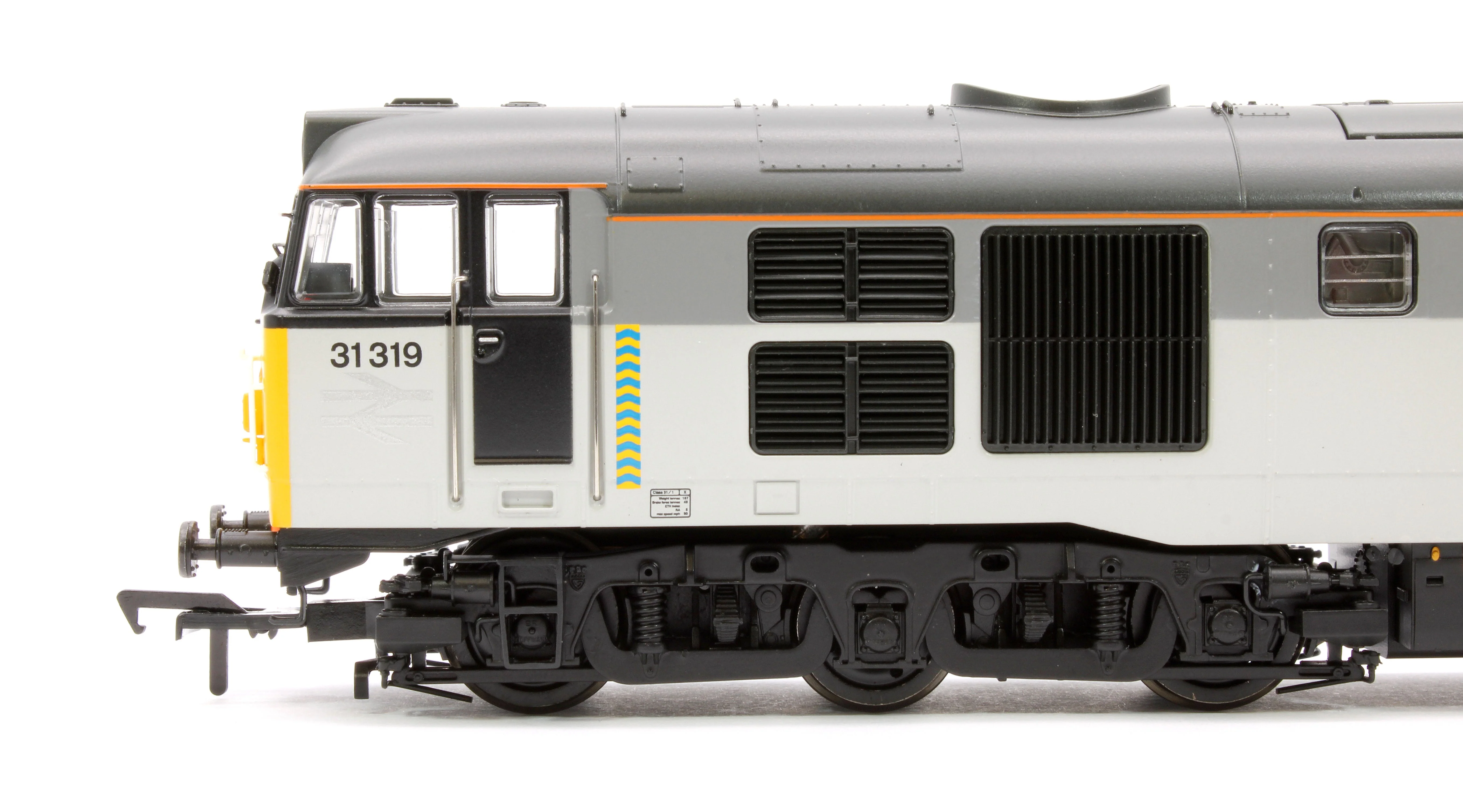 Pre-Owned 35-823SF Class 31/1 Refurbished 31319 BR Railfreight Petroleum Sector Diesel Locomotive - DCC Sound - Image 7