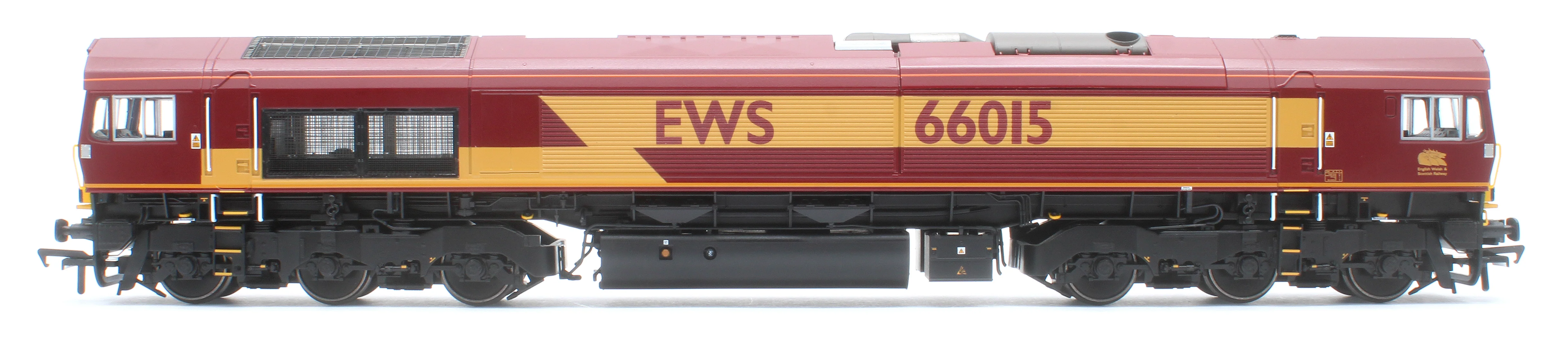 Class 66/0 66015 EWS Diesel Locomotive - DCC Sound - Image 6