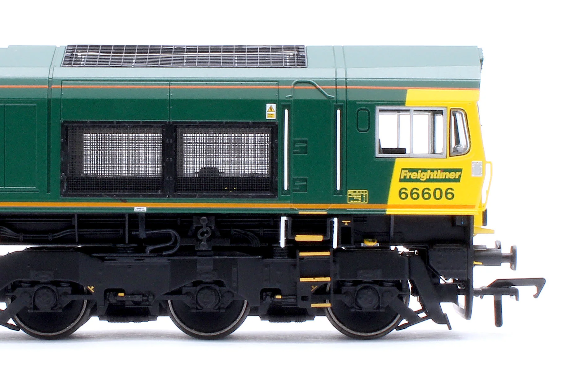 Class 66/6 66606 Freightliner Green Diesel Locomotive - Image 8