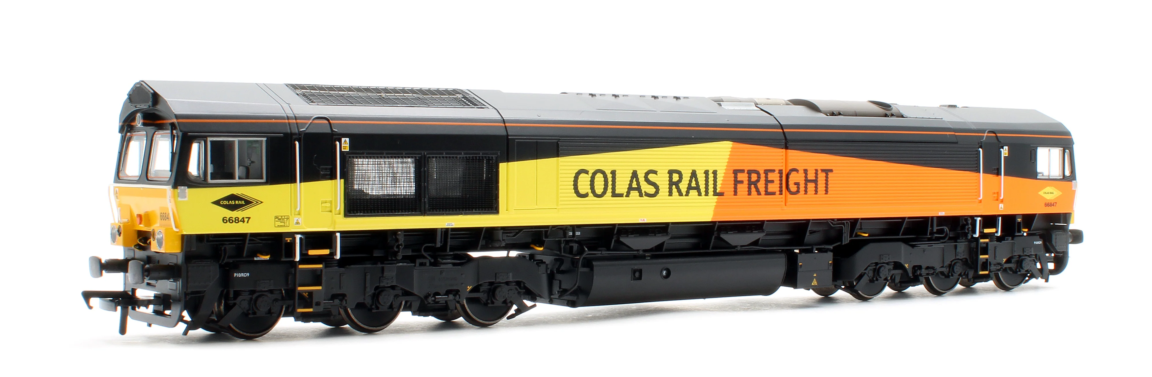 Class 66/8 66847 'Terry Baker' Colas Rail Freight Diesel Locomotive - Deluxe DCC Sound - Image 3
