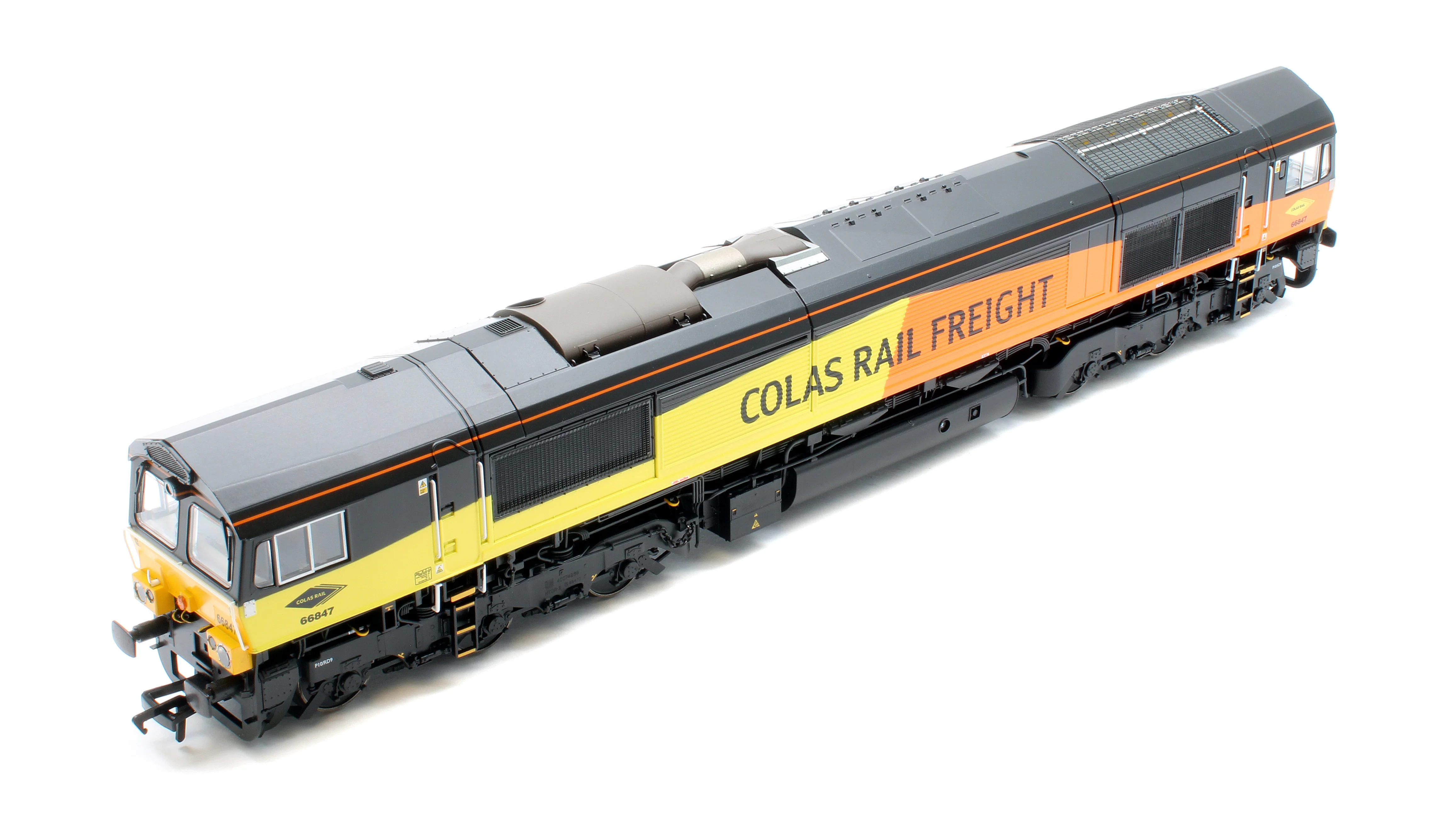 Class 66/8 66847 'Terry Baker' Colas Rail Freight Diesel Locomotive - Deluxe DCC Sound - Image 8