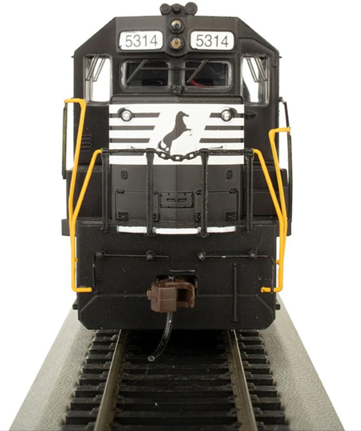 GP38-2 - Norfolk Southern #5314 (Thoroughbred) Diesel Locomotives - Image 4