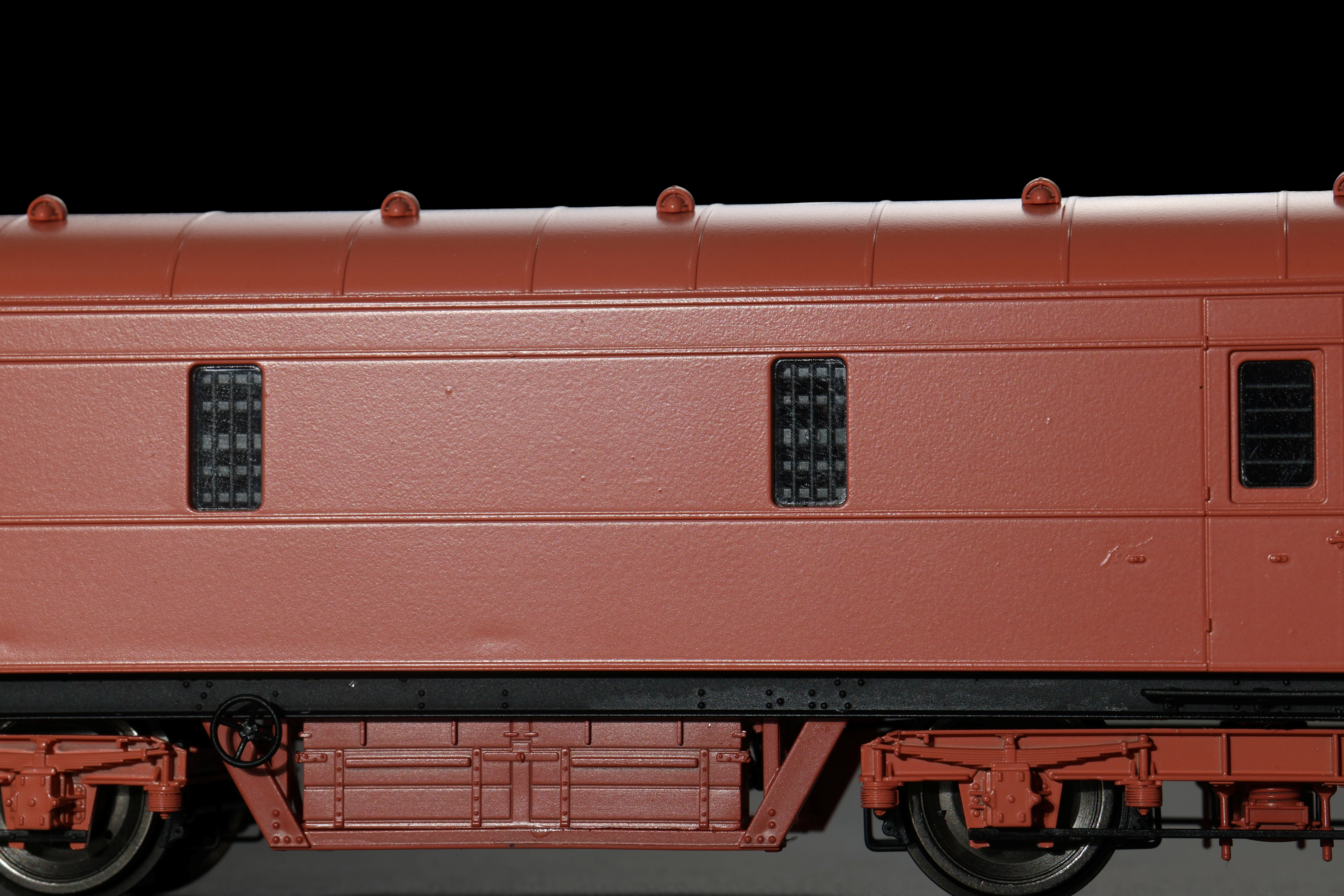 C2024 LMS 42ft GUV Parcels Van BR Gulf Red ADB975241 - Image 13