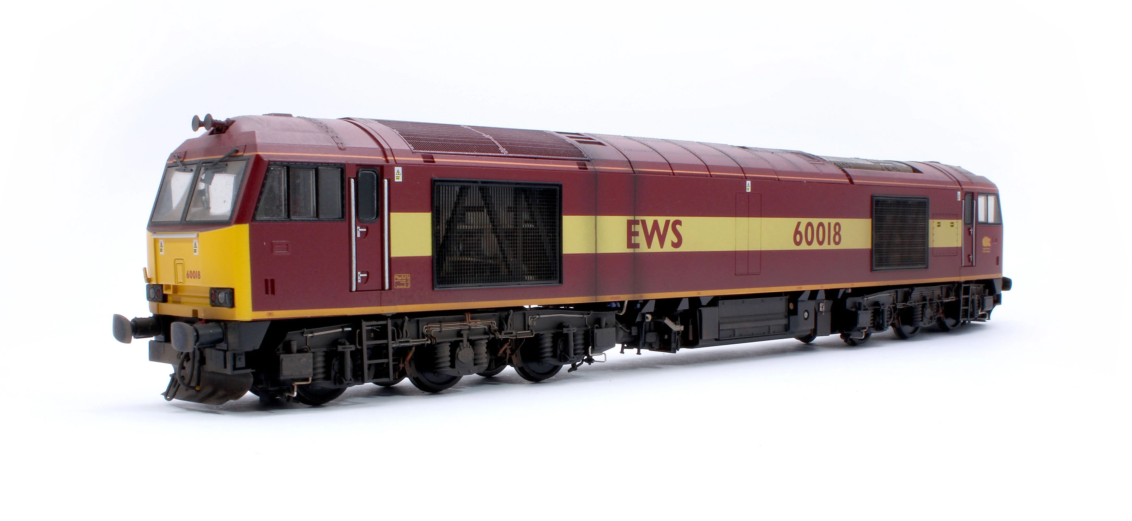 Pre-Owned Highly Detailed Premium Weathered Class 60 018 EWS Diesel Electric Locomotive - Image 3