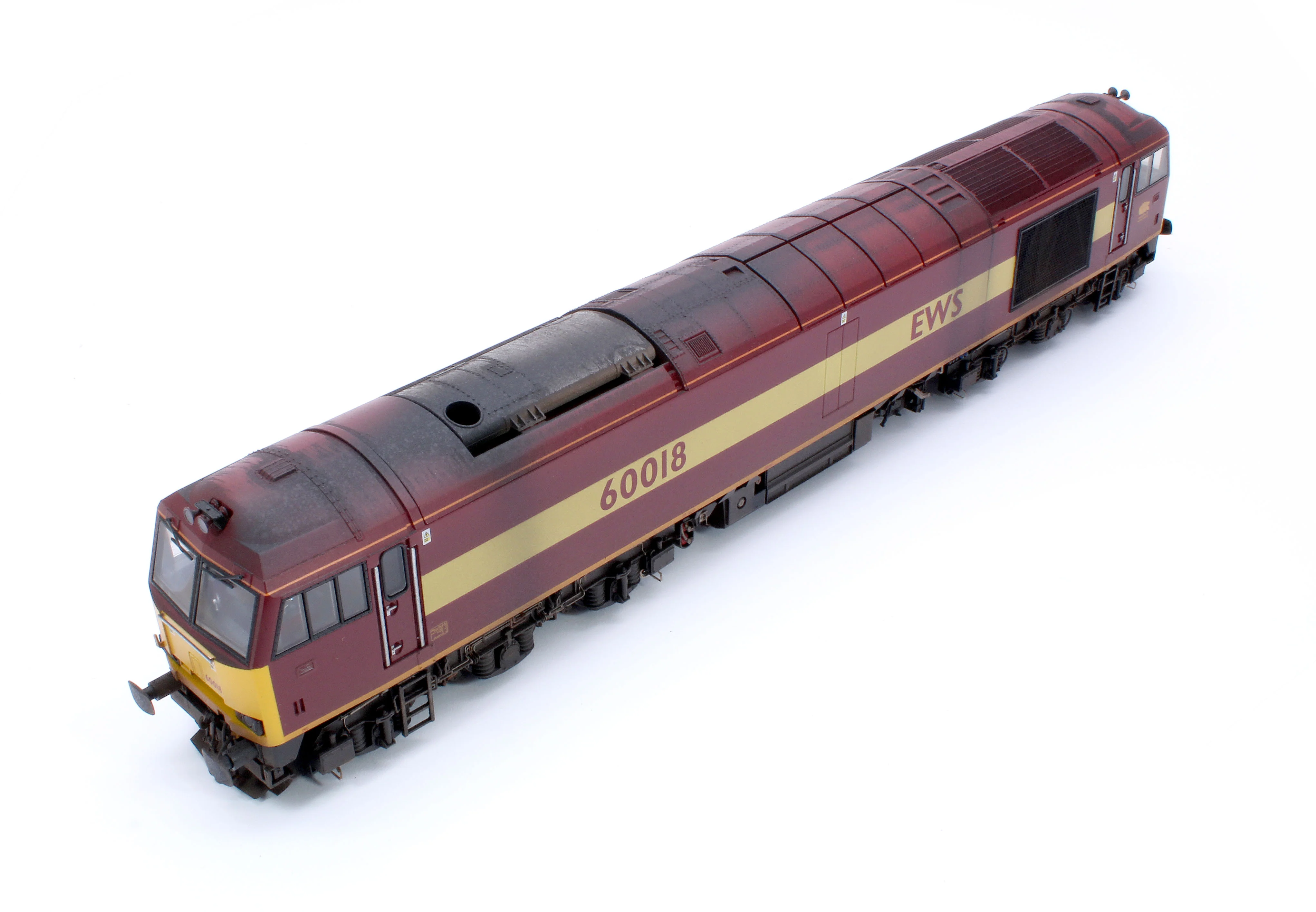CM-60018-EWSW Highly Detailed Premium Weathered Class 60 018 EWS Diesel Electric Locomotive - Image 11