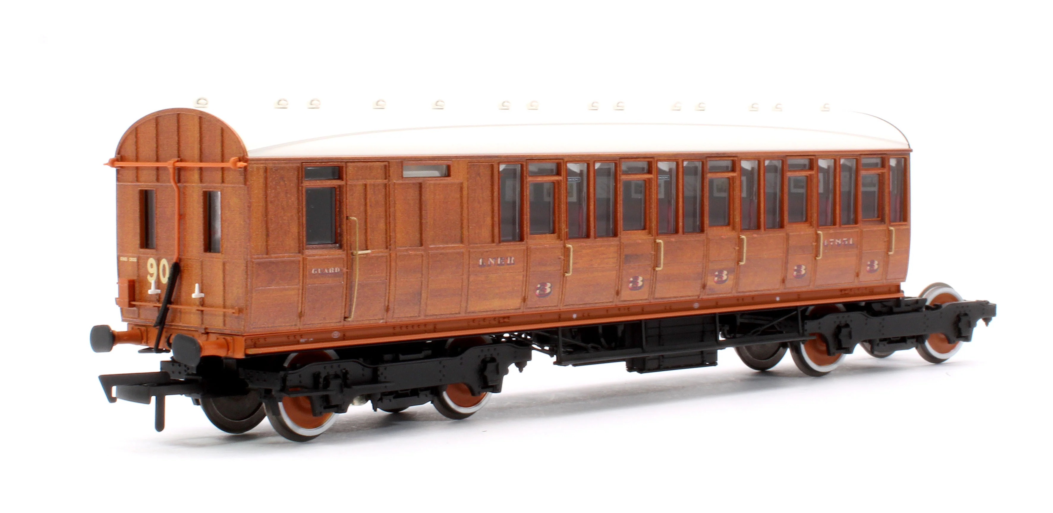 C2000A Quad Art Set No. 90A LNER Teak 4 Coach Pack - Image 3