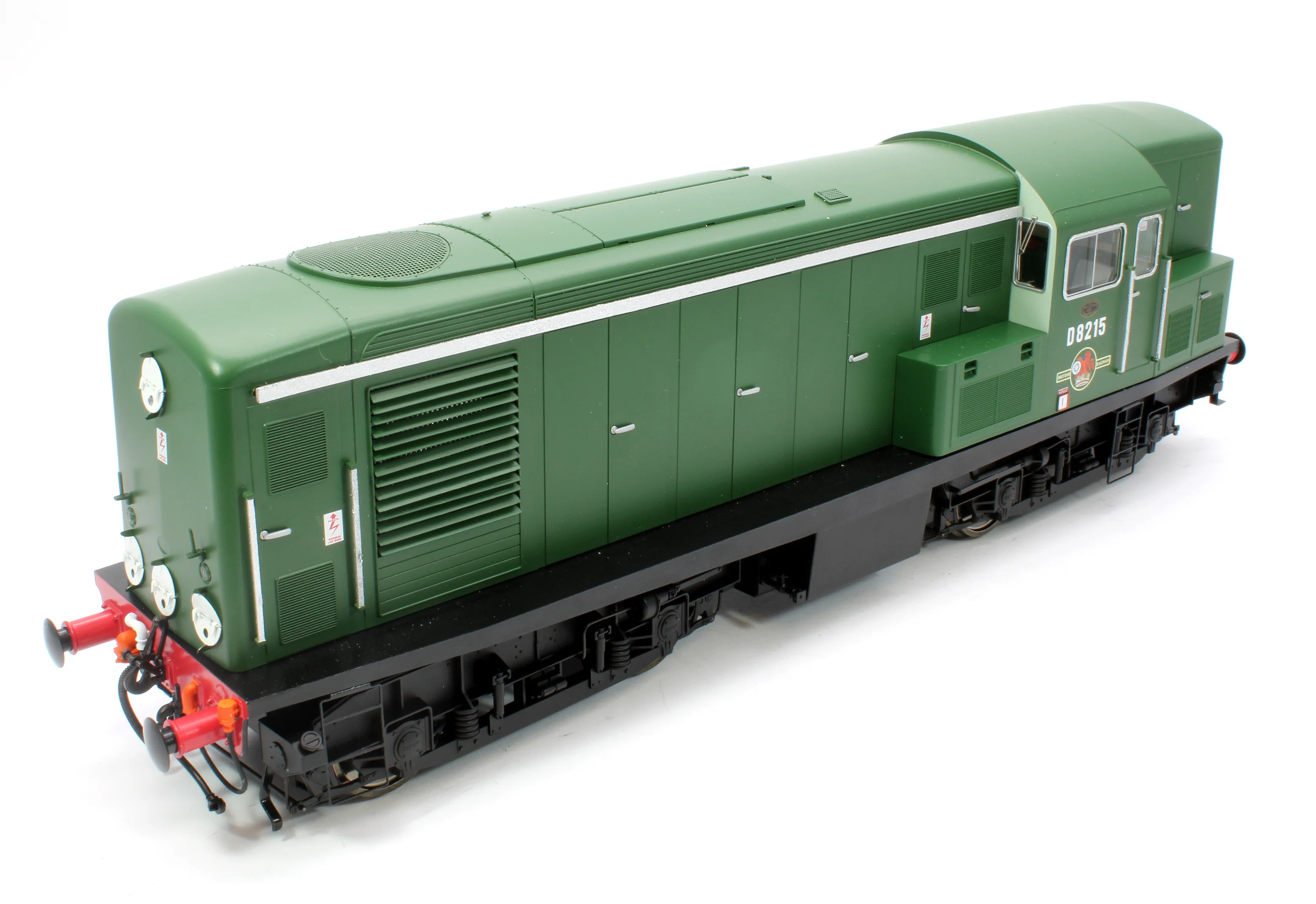 Class 15 D8215 BR Green (Late Crest) Diesel Locomotive - Image 8
