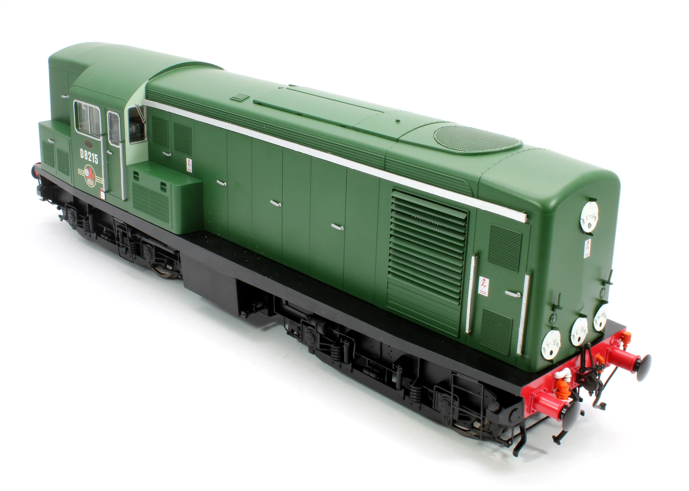 Class 15 D8215 BR Green (Late Crest) Diesel Locomotive - Image 9