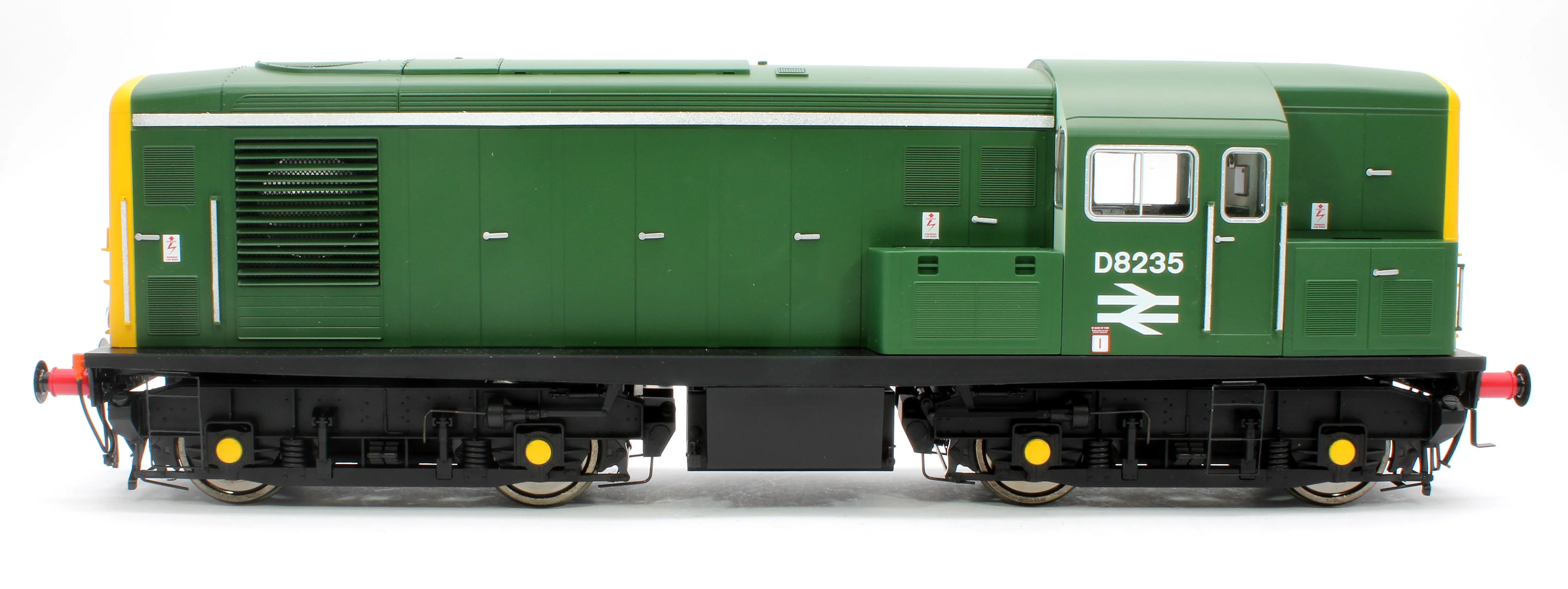 E84707 Class 15 D8235 BR Green (Full Yellow Ends) Diesel Locomotive - Image 5
