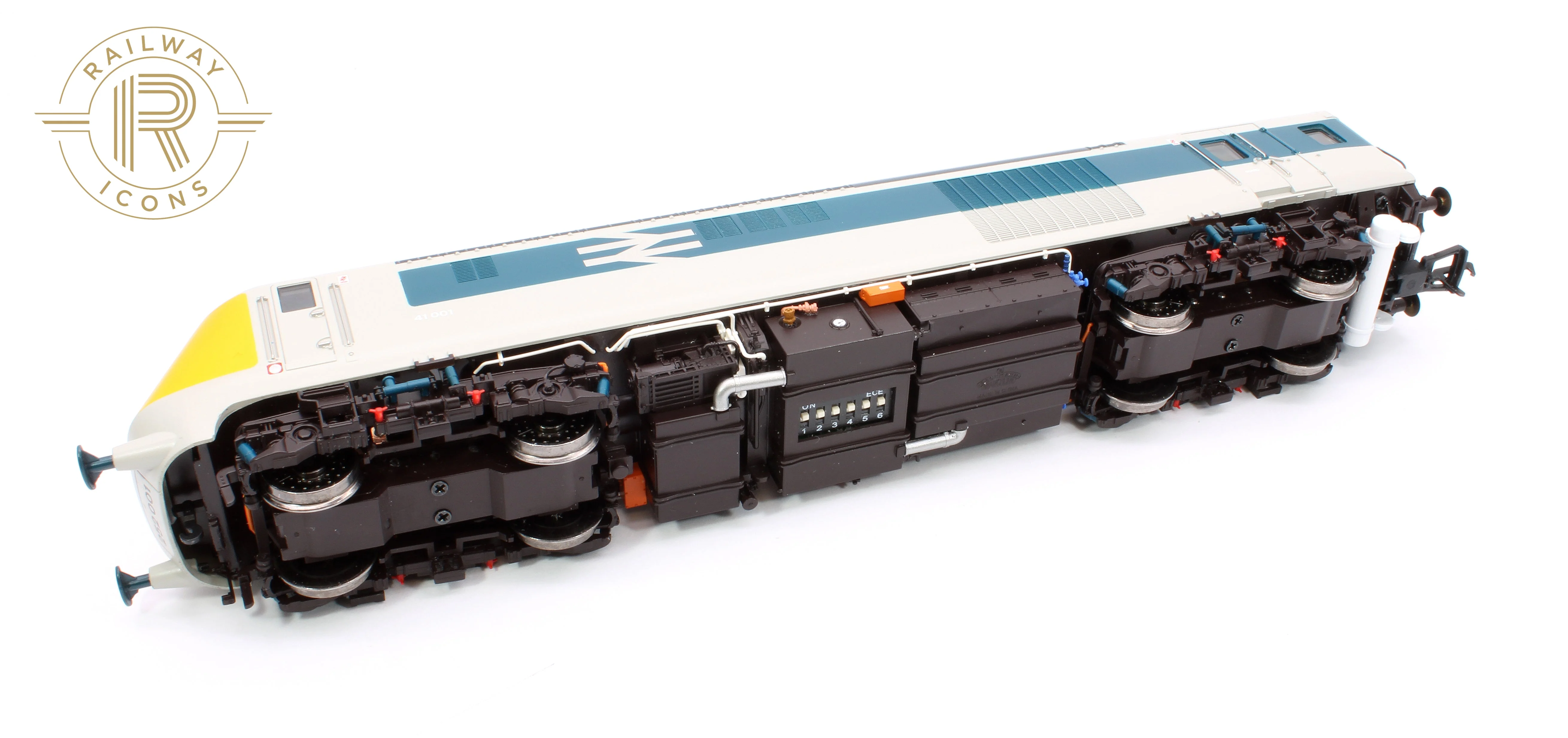 Class 41 (British Rail Class 252) Prototype HSDT Power Car Diesel Locomotive No.41001 - DCC Sound - Image 13