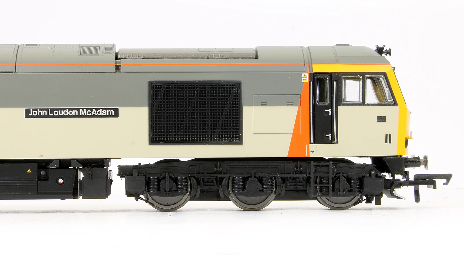 Class 60 070 'John Loudon McAdam' Loadhaul Diesel Locomotive - Image 4