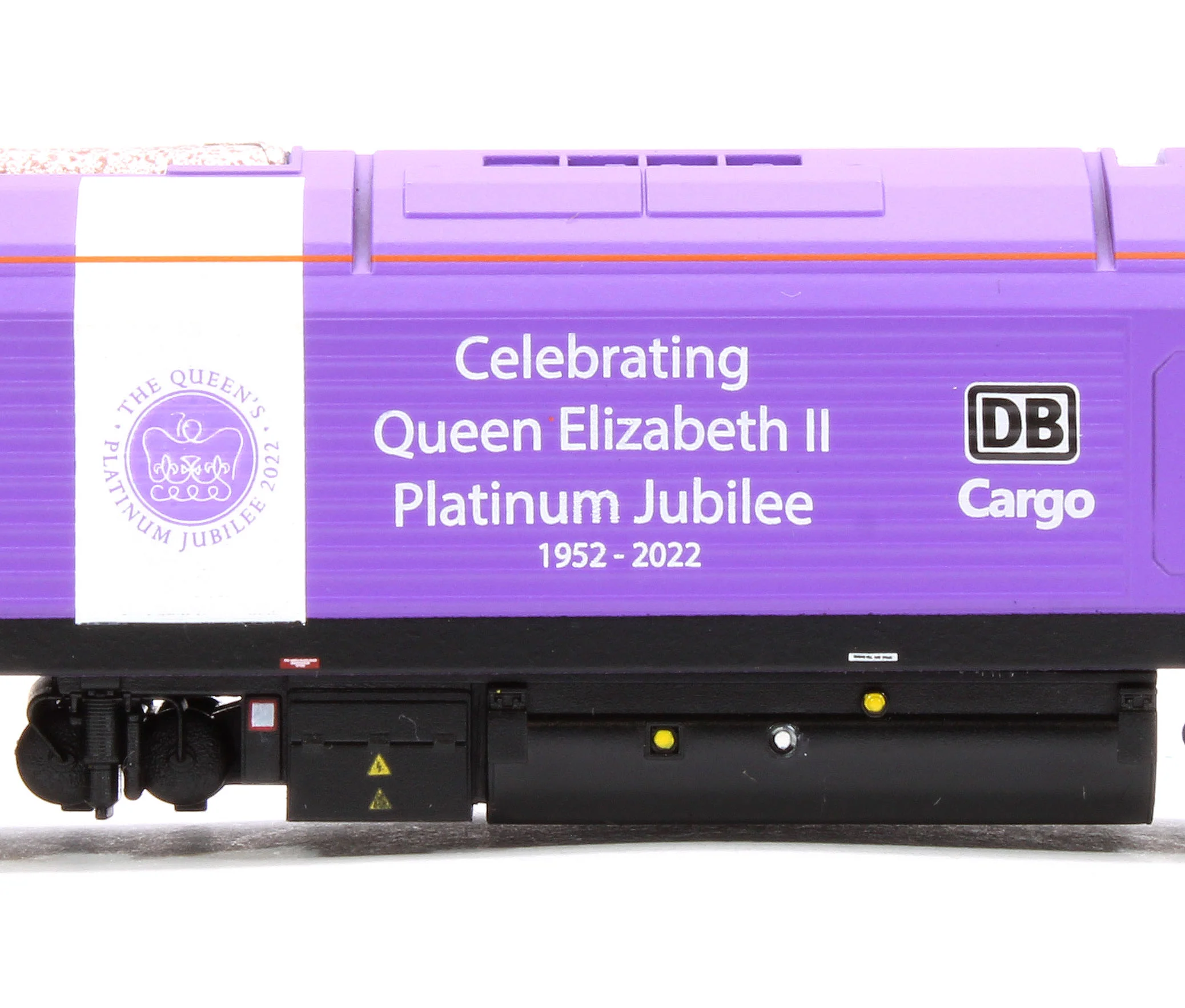 2D-010-016 Class 67 DB Cargo 'Celebrating Queen Elizabeth II Platinum Jubilee' 67007 Diesel Locomotive - Image 7