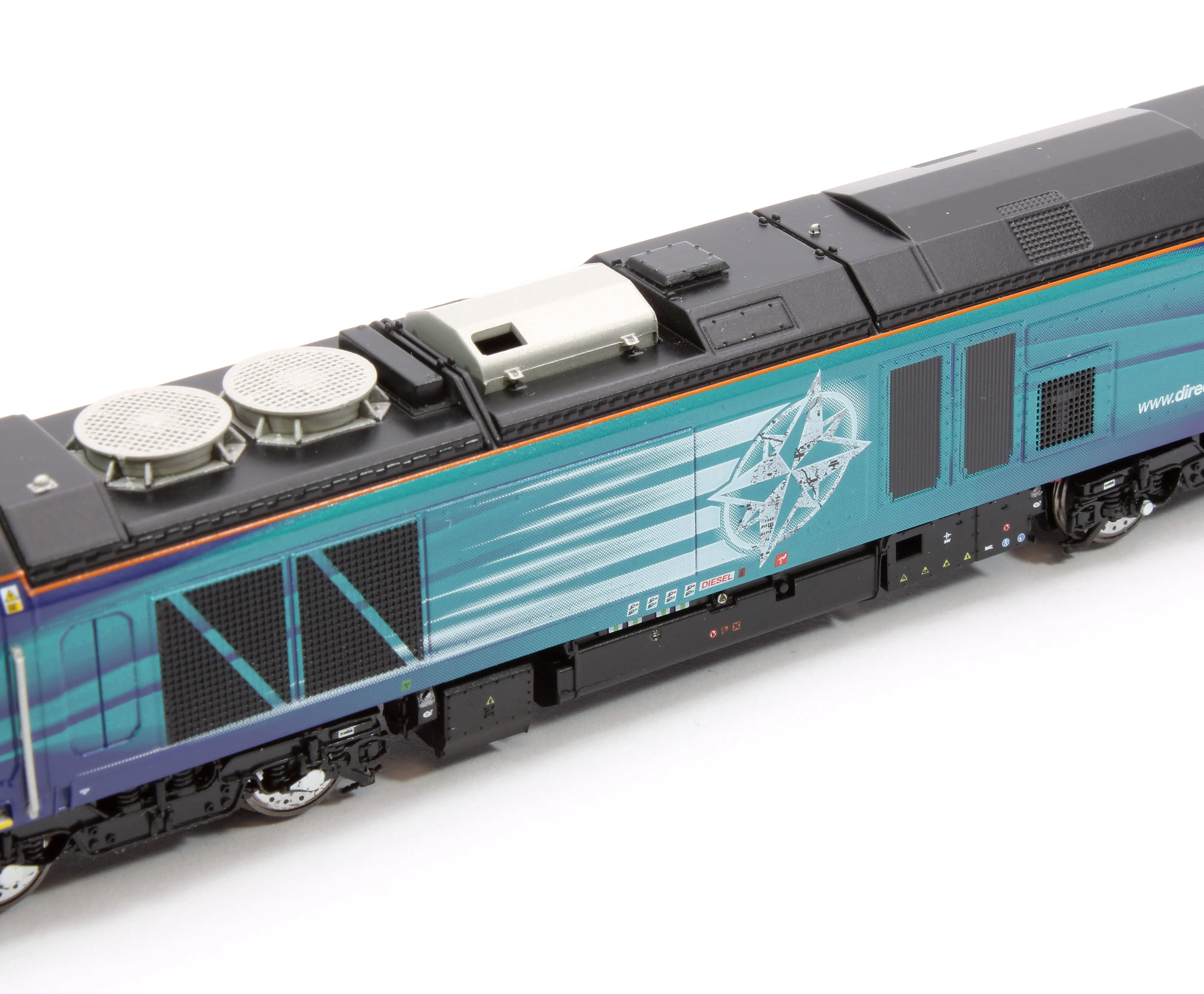2D-022-012D Class 68 Fearless 68016 DRS Compass Diesel Locomotive - DCC Fitted - Image 11