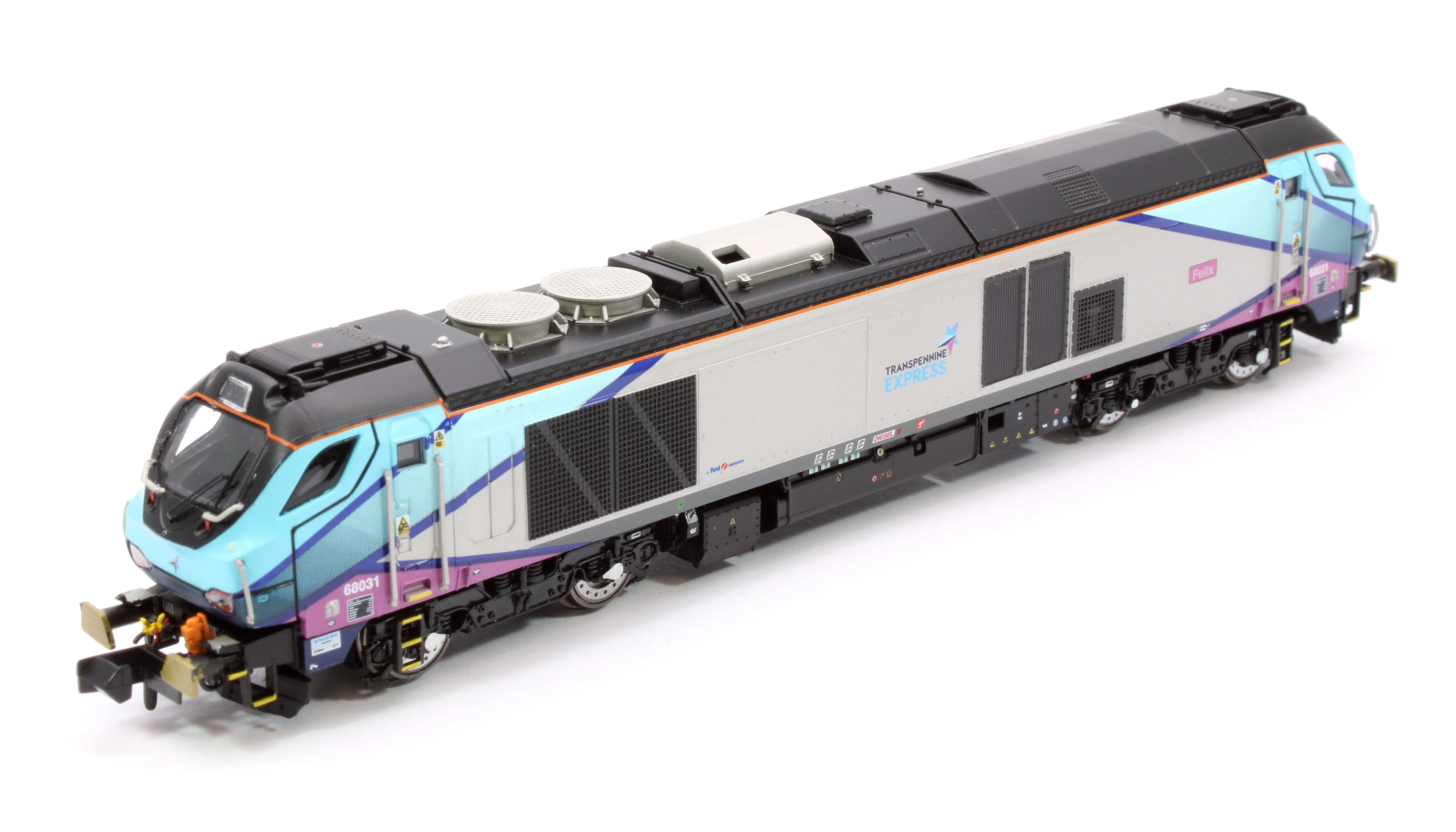 Class 68 Felix 68031 Transpennine Express Diesel Locomotive - Image 11