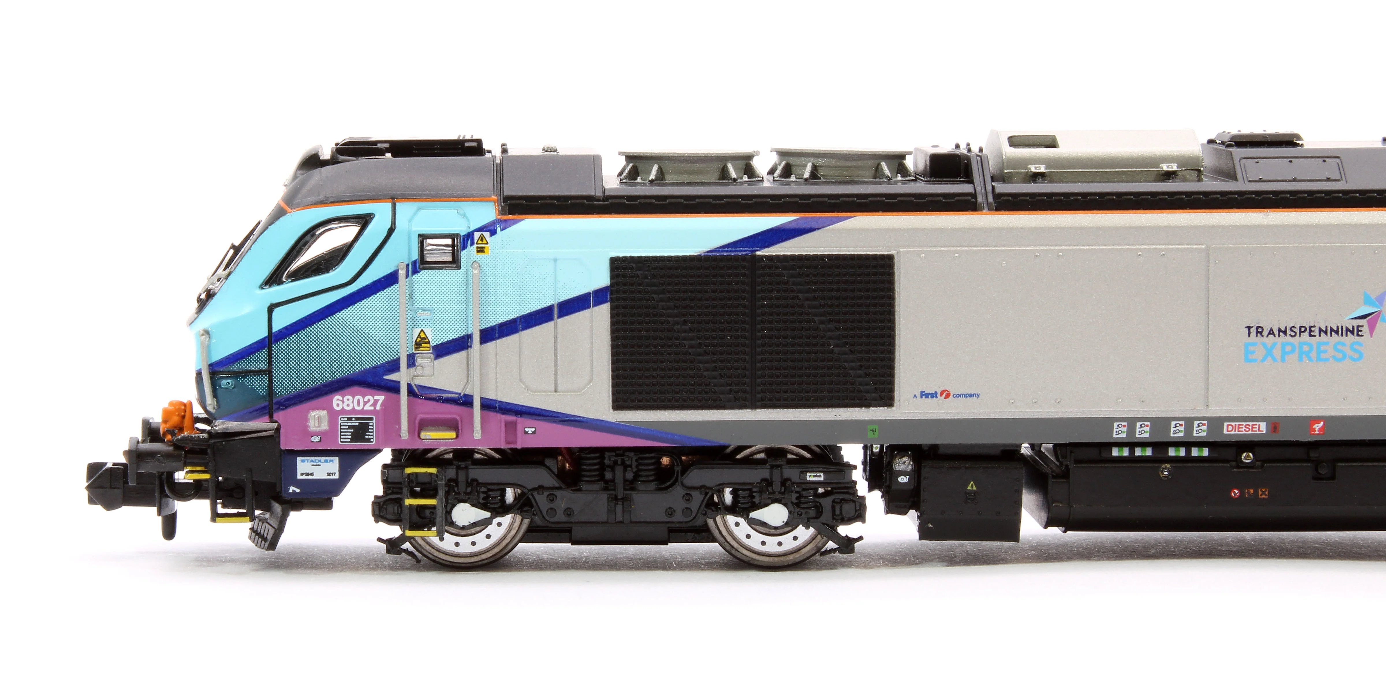 2D-022-014D Class 68 Splendid 68027 Transpennine Express Diesel Locomotive - DCC Fitted - Image 6