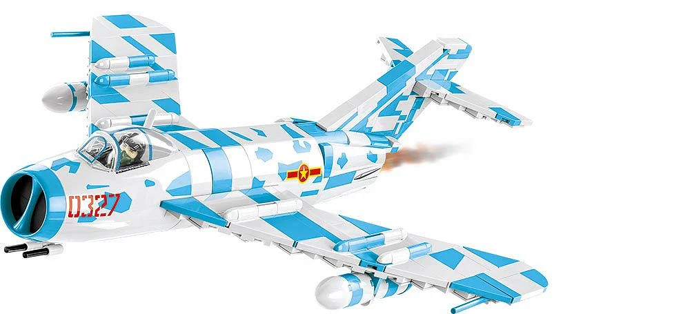 MIG-17 NATO Code F Vietnam War (577 pcs) Model Kit - Image 3