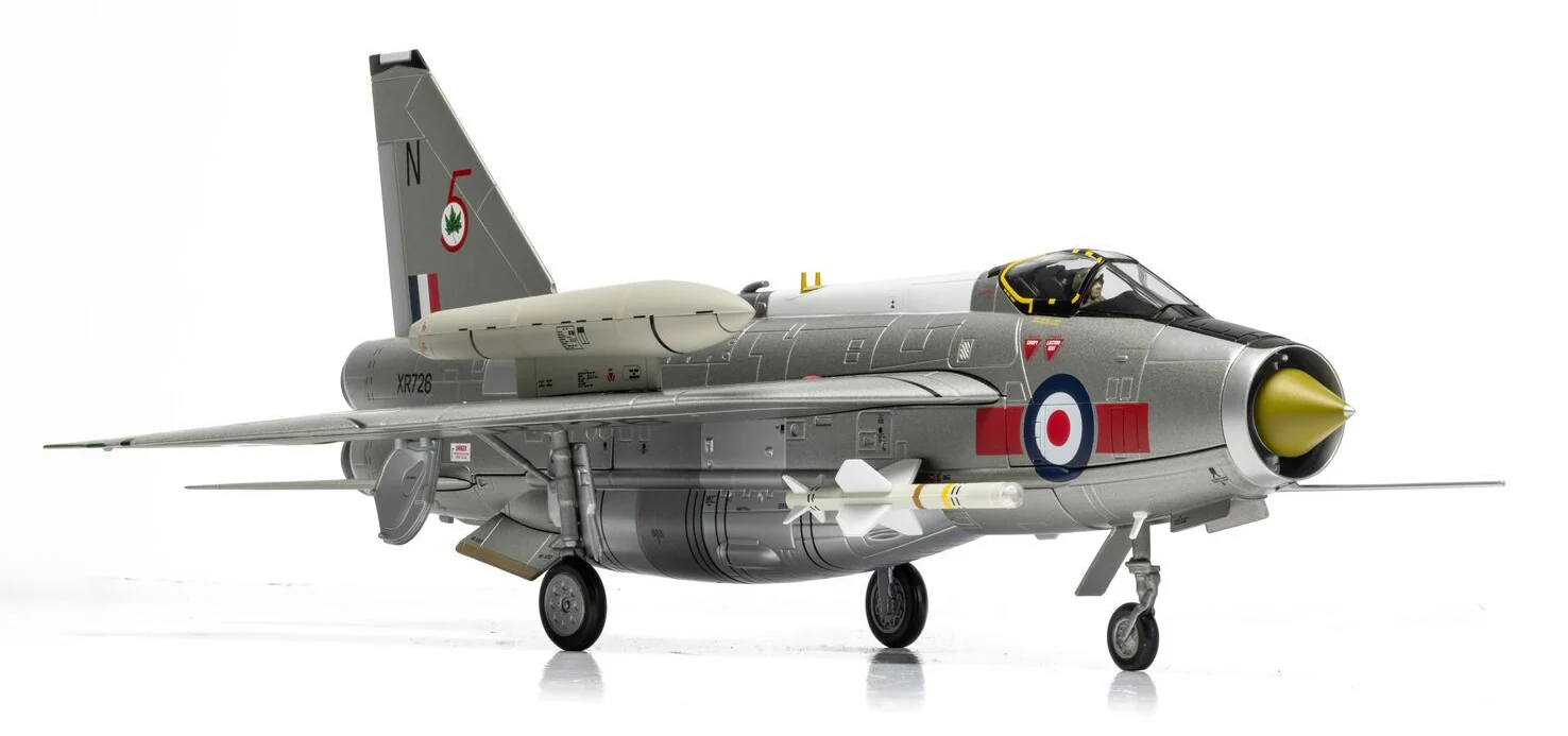 English Electric Lightning F.6 XR726/N, RAF No.5 Squadron - Image 9