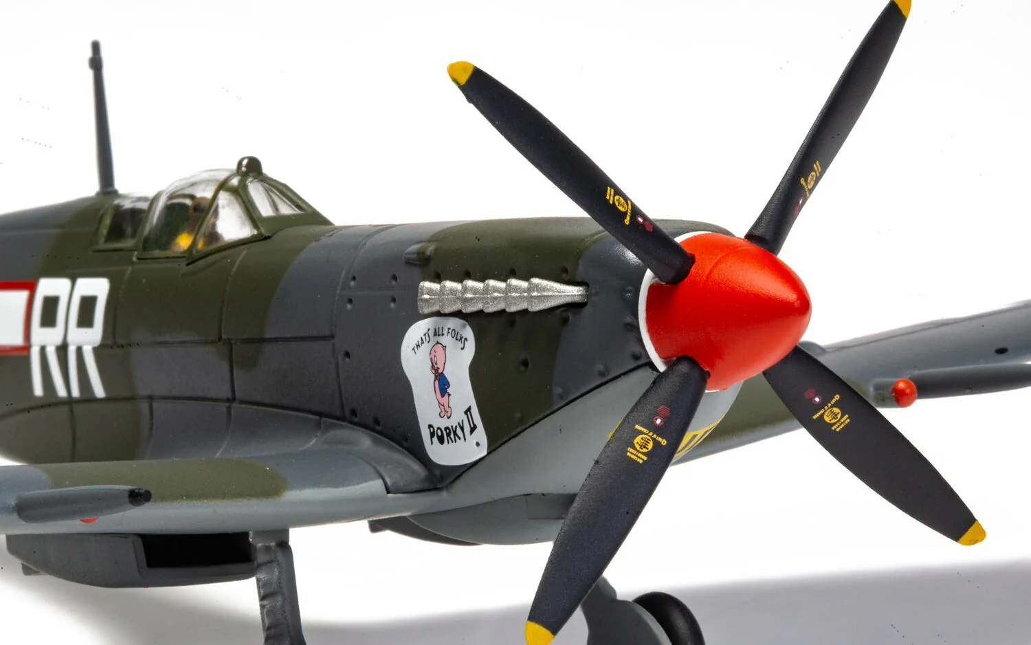 Supermarine Spitfire Mk.IXc, (MH656) WZ-RR 'Porky II', Lt. Robert Connor - Image 8